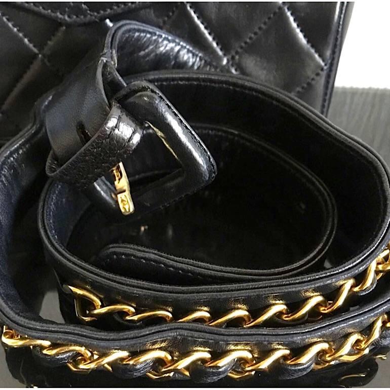 Vintage CHANEL black waist purse, fanny pack with golden CC and chain belt. Rare 5