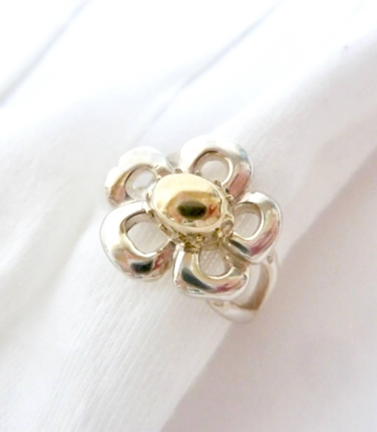 Women's Vintage Hermes 925 silver and 18k gold flower design ring. With original case. For Sale