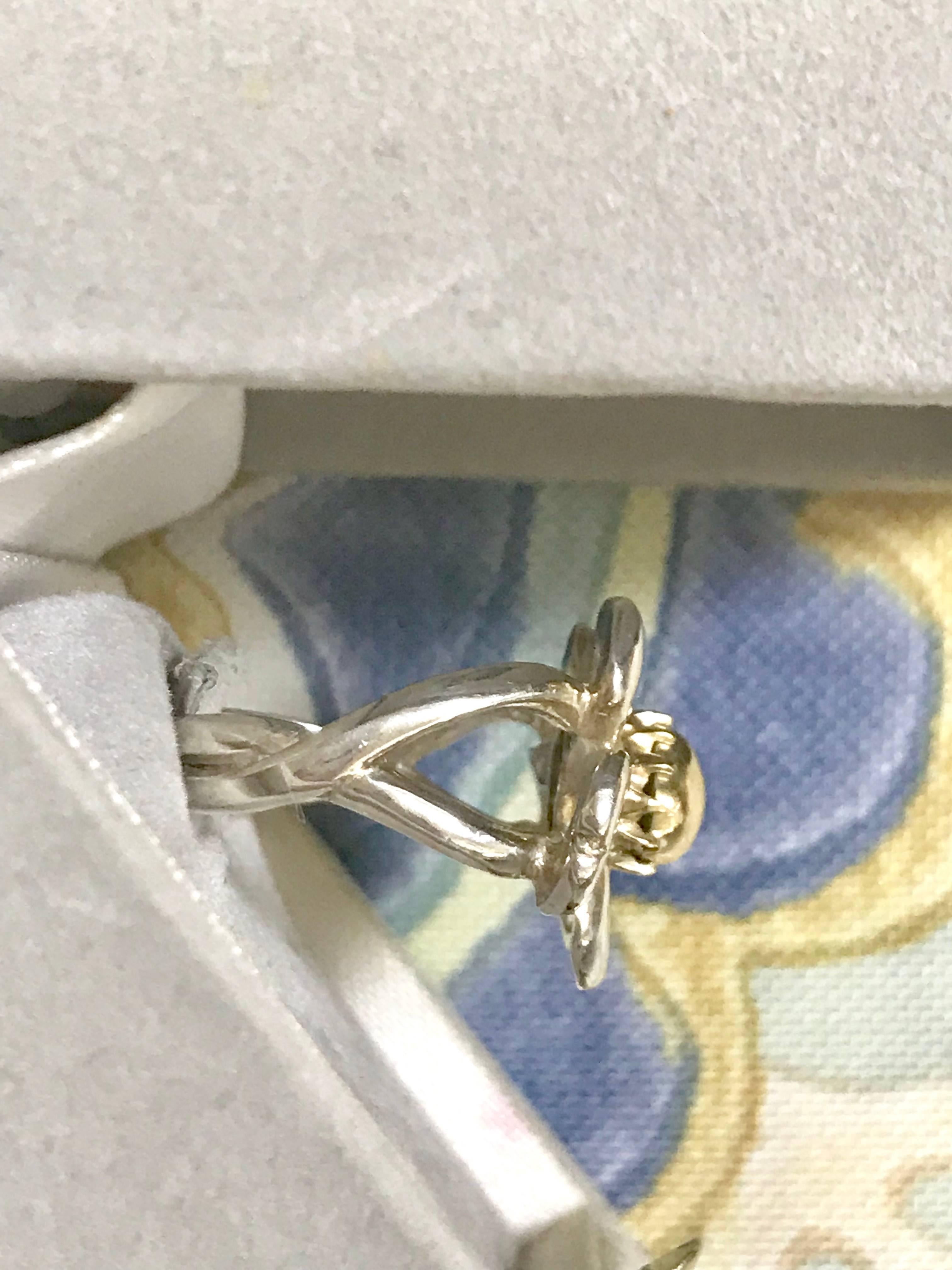 Vintage Hermes 925 silver and 18k gold flower design ring. With original case. For Sale 7