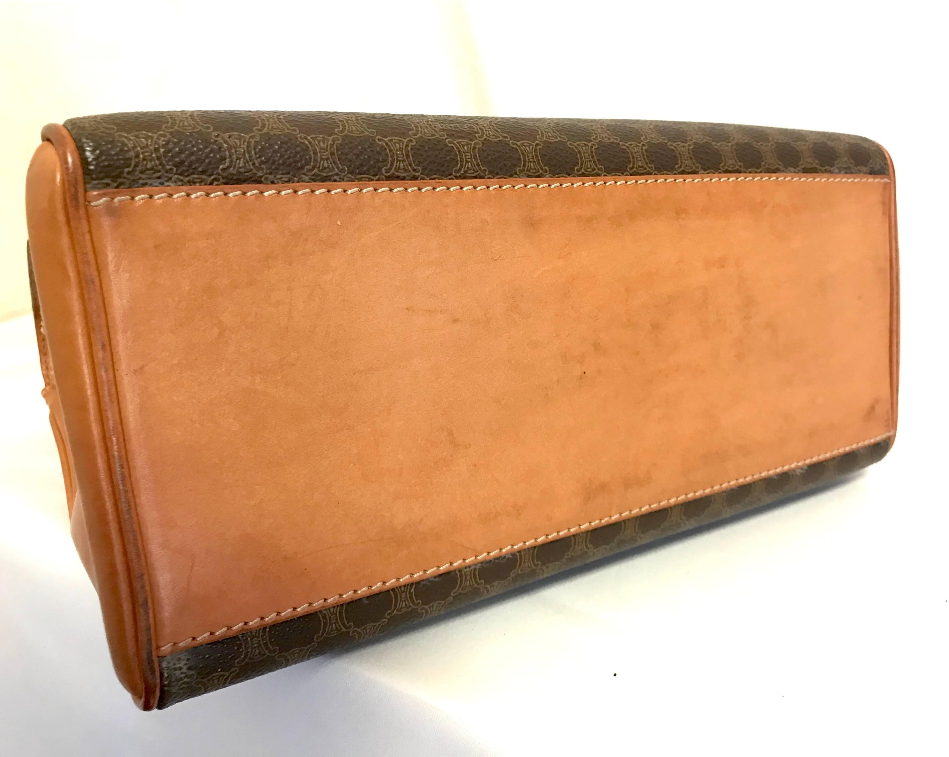 Vintage CELINE brown logo printed Kelly style handbag with golden closure. For Sale 3