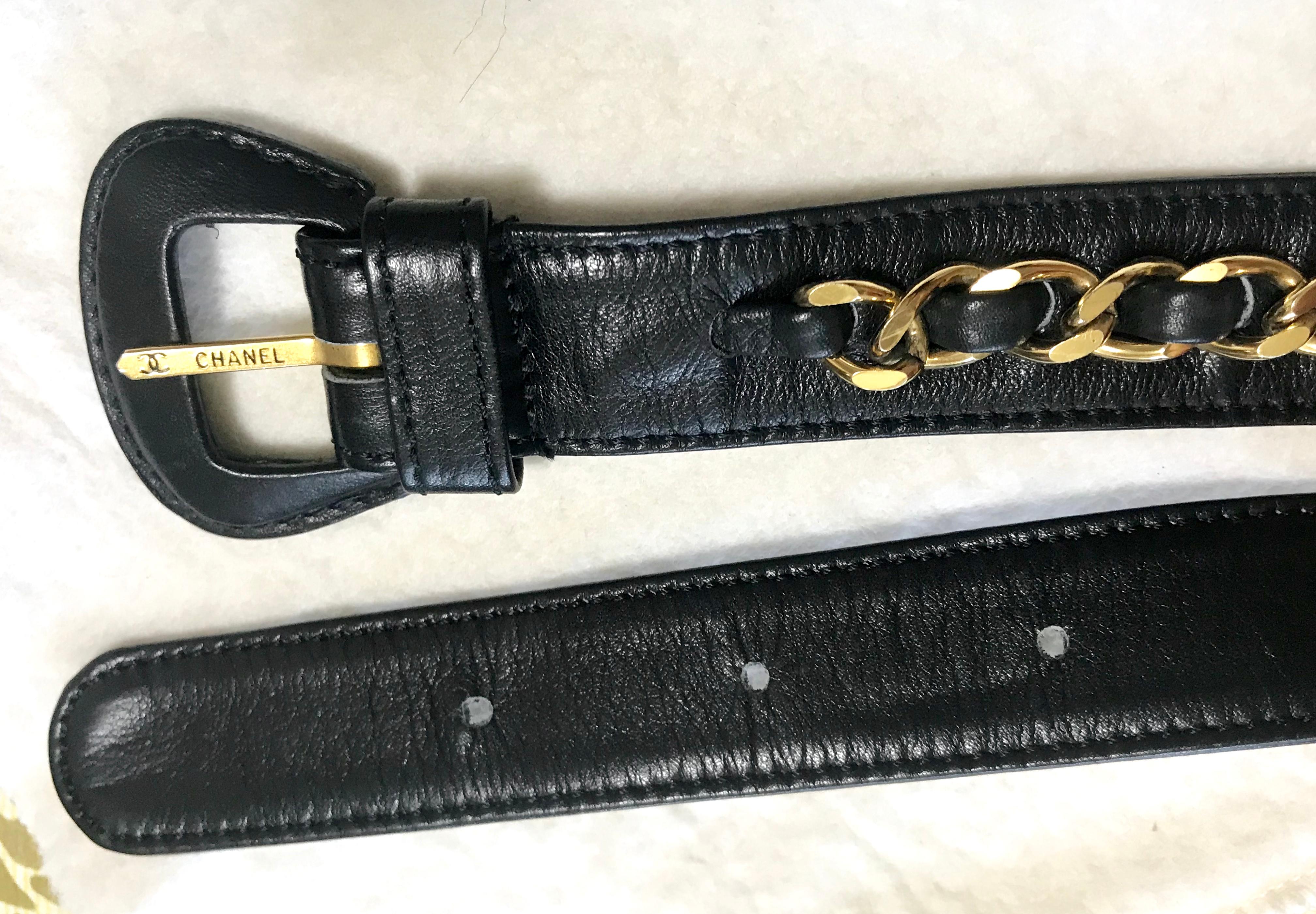 Chanel Vintage black lamb belt bag / fanny pack with golden chain belt and CC  For Sale 7