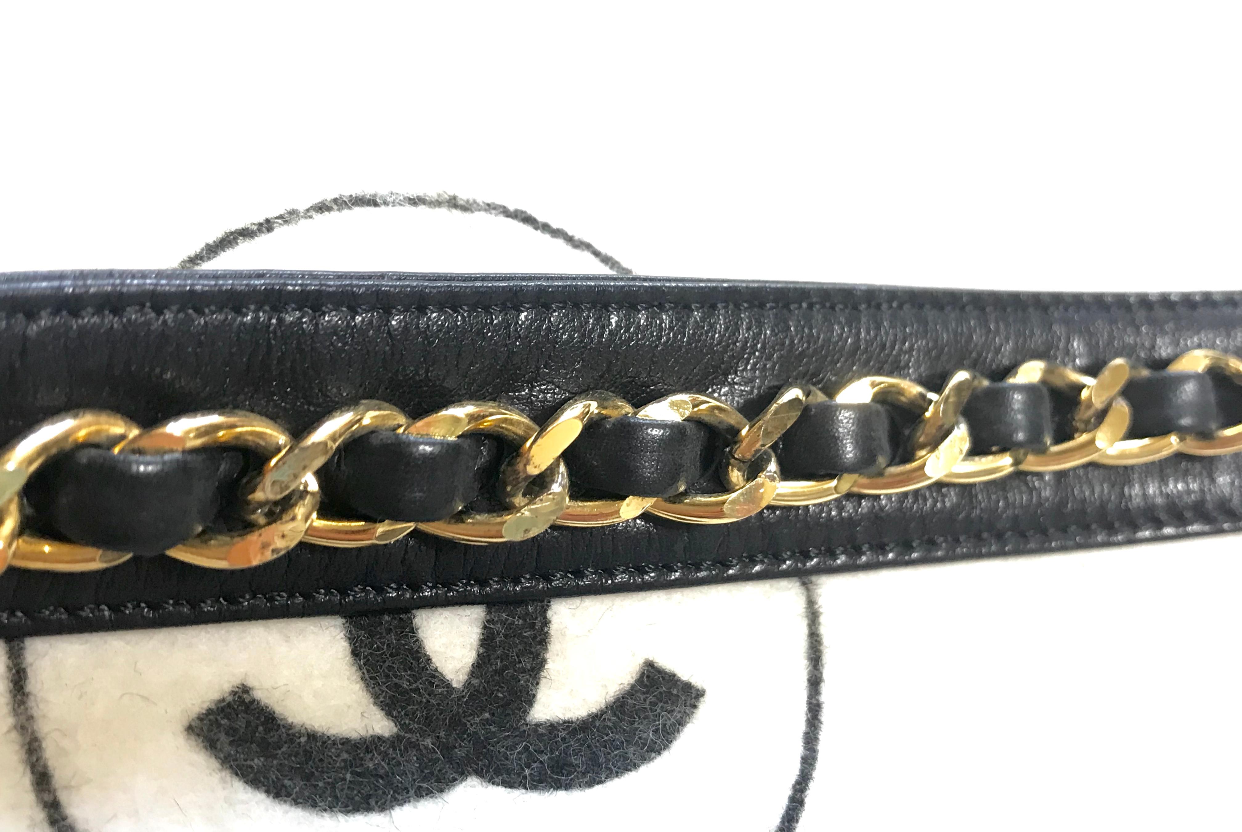 Chanel Vintage black lamb belt bag / fanny pack with golden chain belt and CC For Sale 9