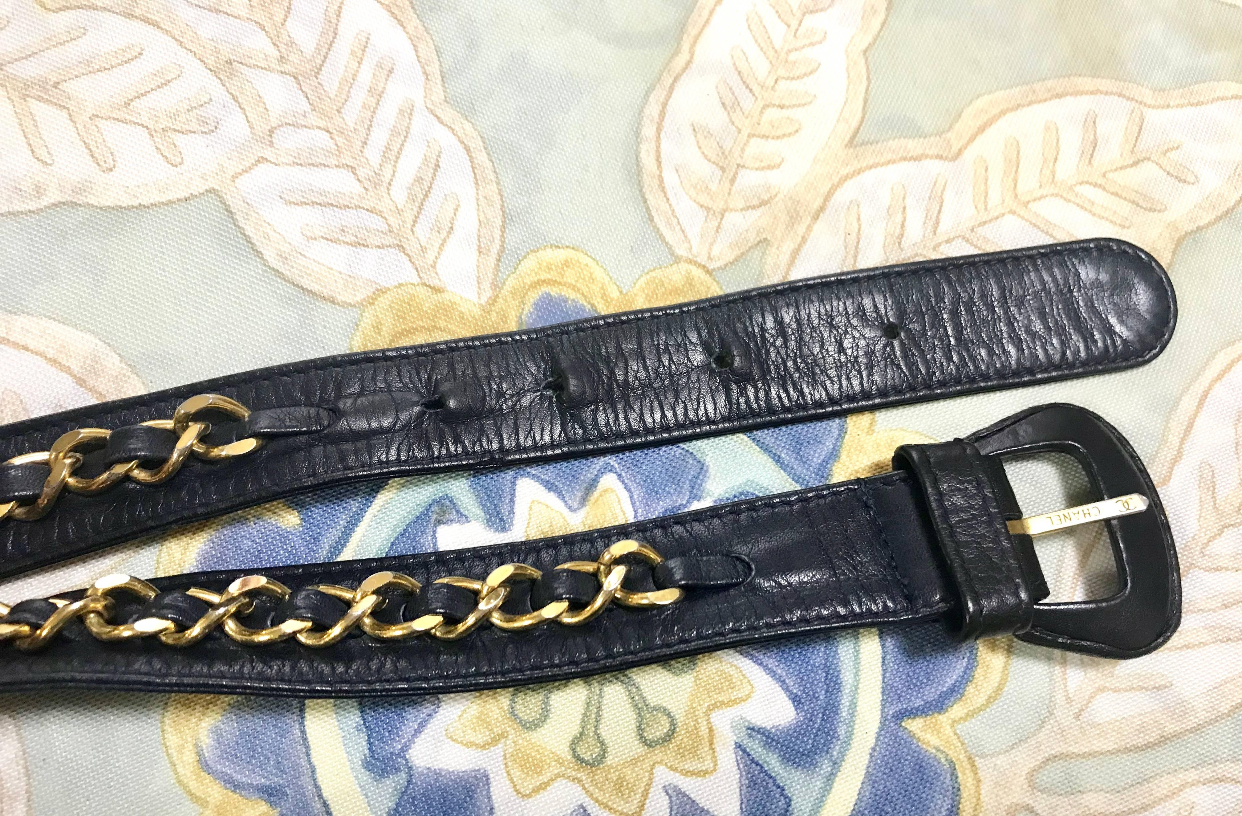 Vintage CHANEL dark navy lamb leather waist bag, fanny pack with golden chains. For Sale 14