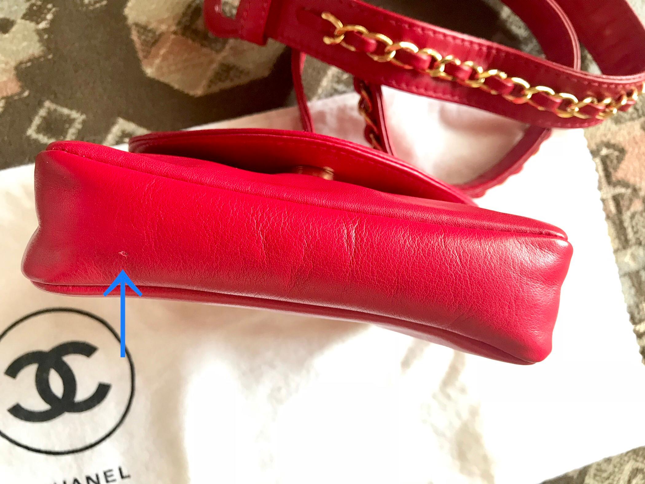 Chanel Vintage red leather belt bag / fanny pack with CC stitch mark and chains In Good Condition For Sale In Kashiwa, Chiba