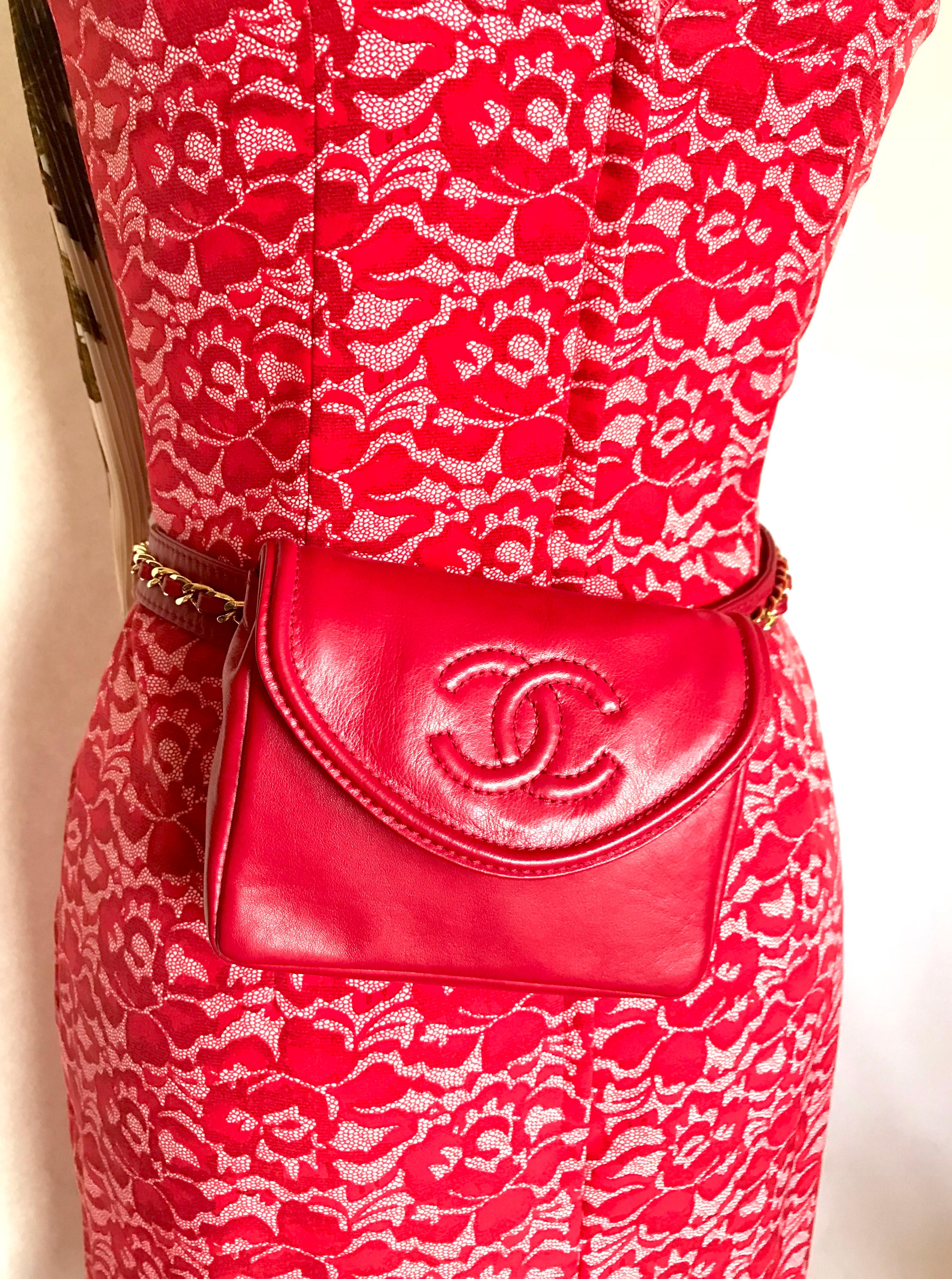 Chanel Vintage red leather belt bag / fanny pack with CC stitch mark and chains For Sale 9
