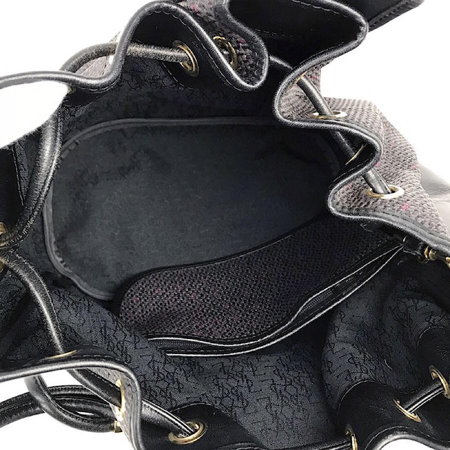 Yves Saint Laurent Vintage black hobo bucket shoulder bag with golden YSL motif In Good Condition For Sale In Kashiwa, Chiba