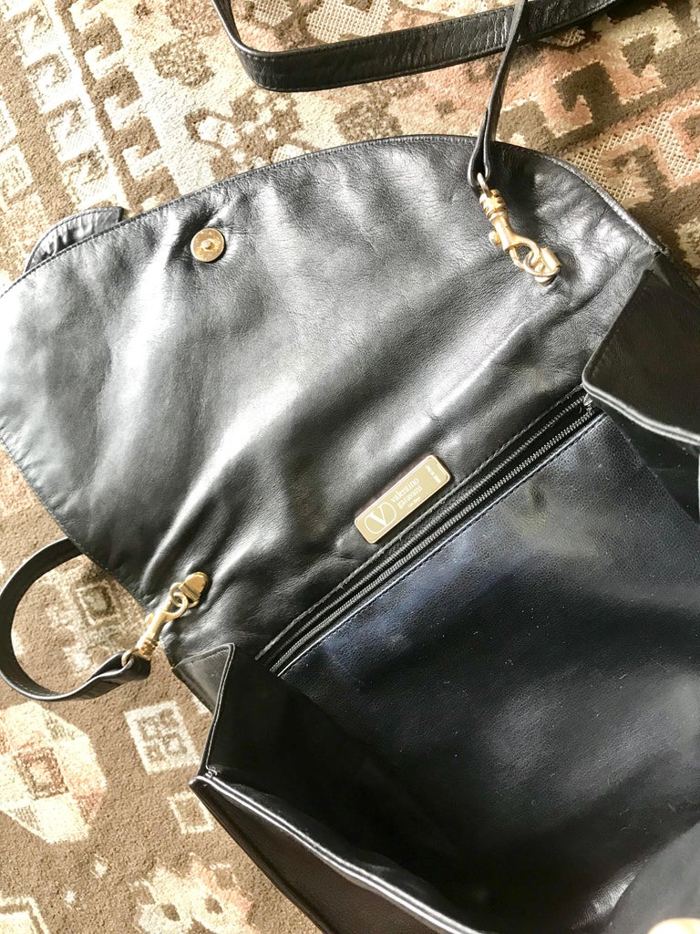 Valentino Garavani Vintage Black nappa leather bow clutch purse / shoulder bag For Sale 3