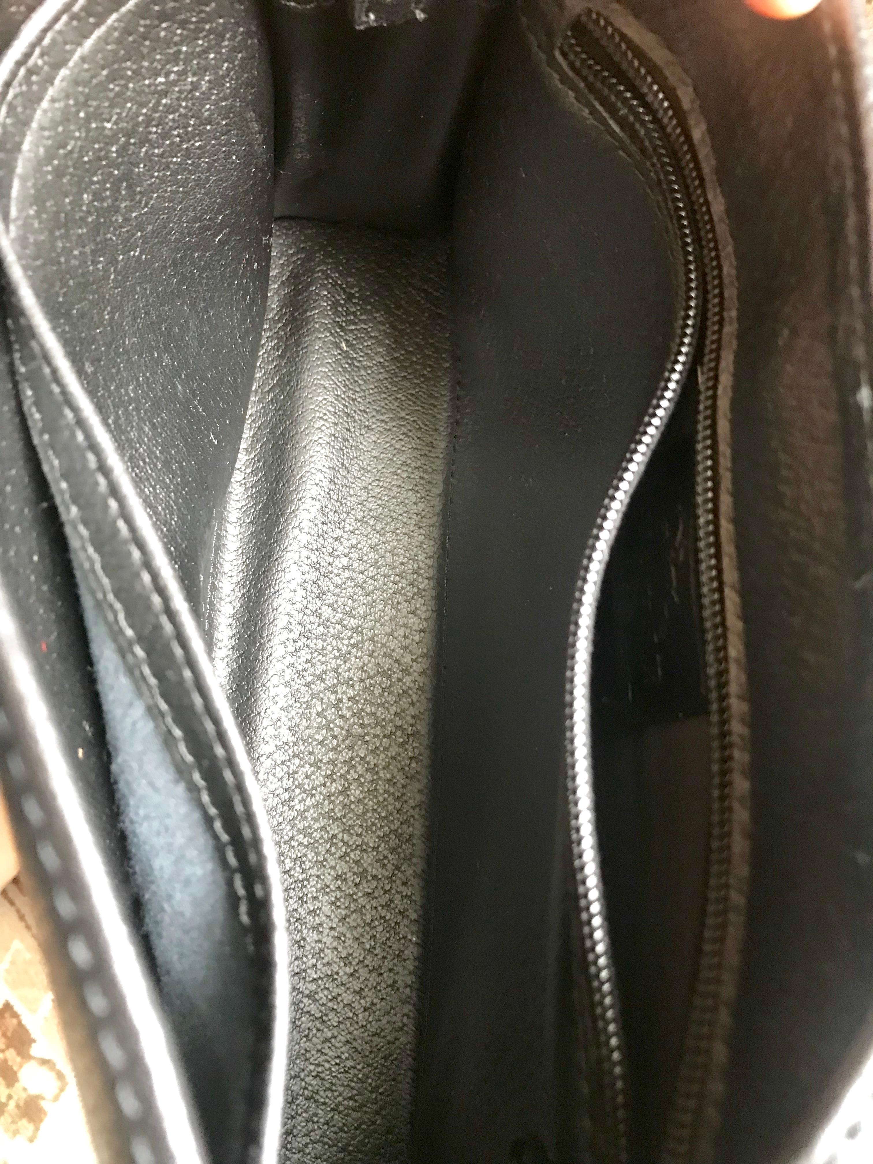 Longchamp Vintage Shoulder bag with changeable black green and red flaps For Sale 2