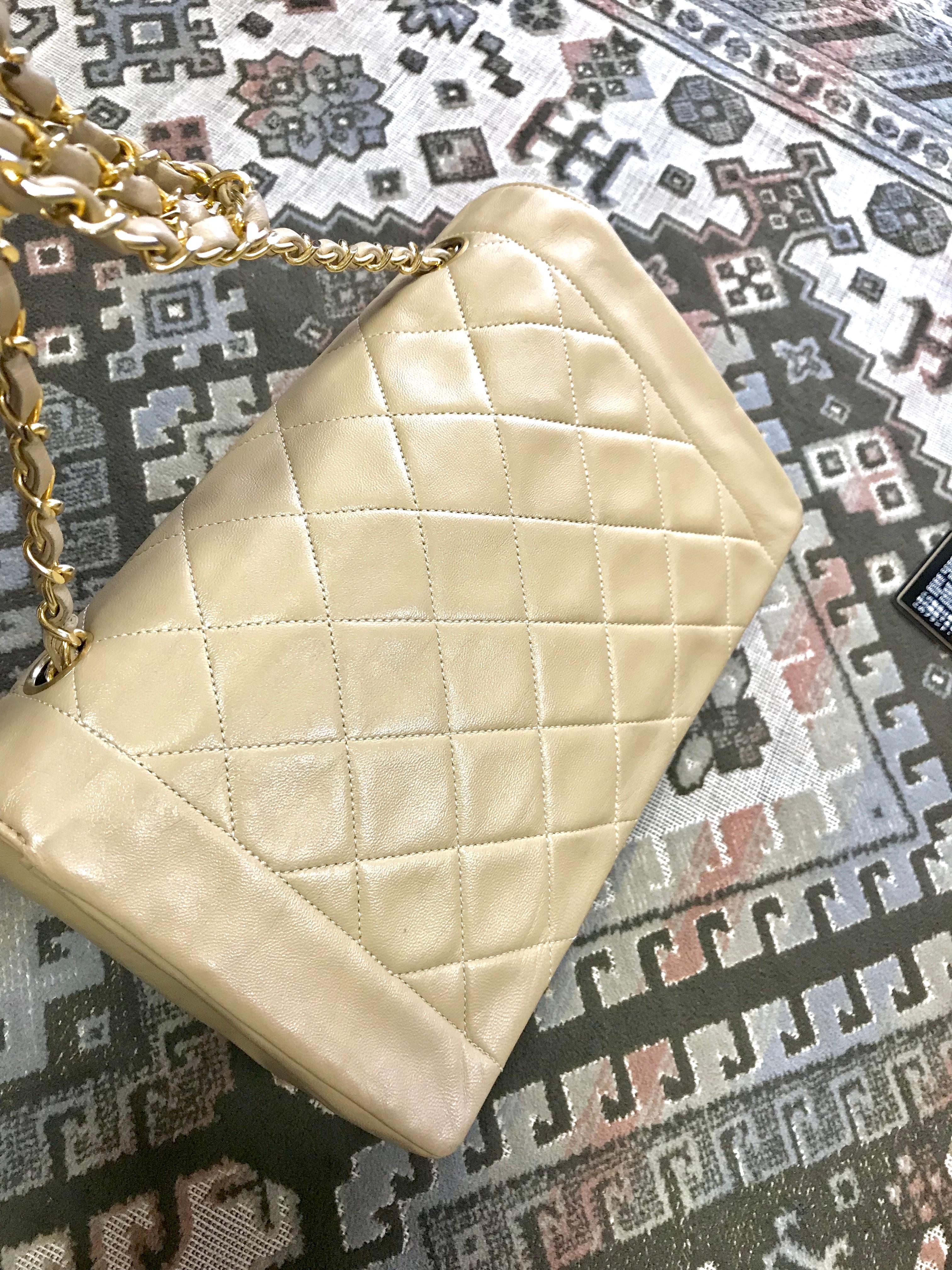 Chanel Vintage beige lambskin flap chain Diana 2.55 shoulder bag / purse  1
