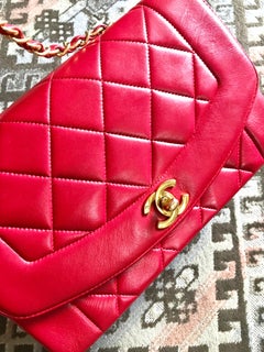 Chanel Vintage red lambskin Diana chain shoulder flap bag with CC closure, 1990s