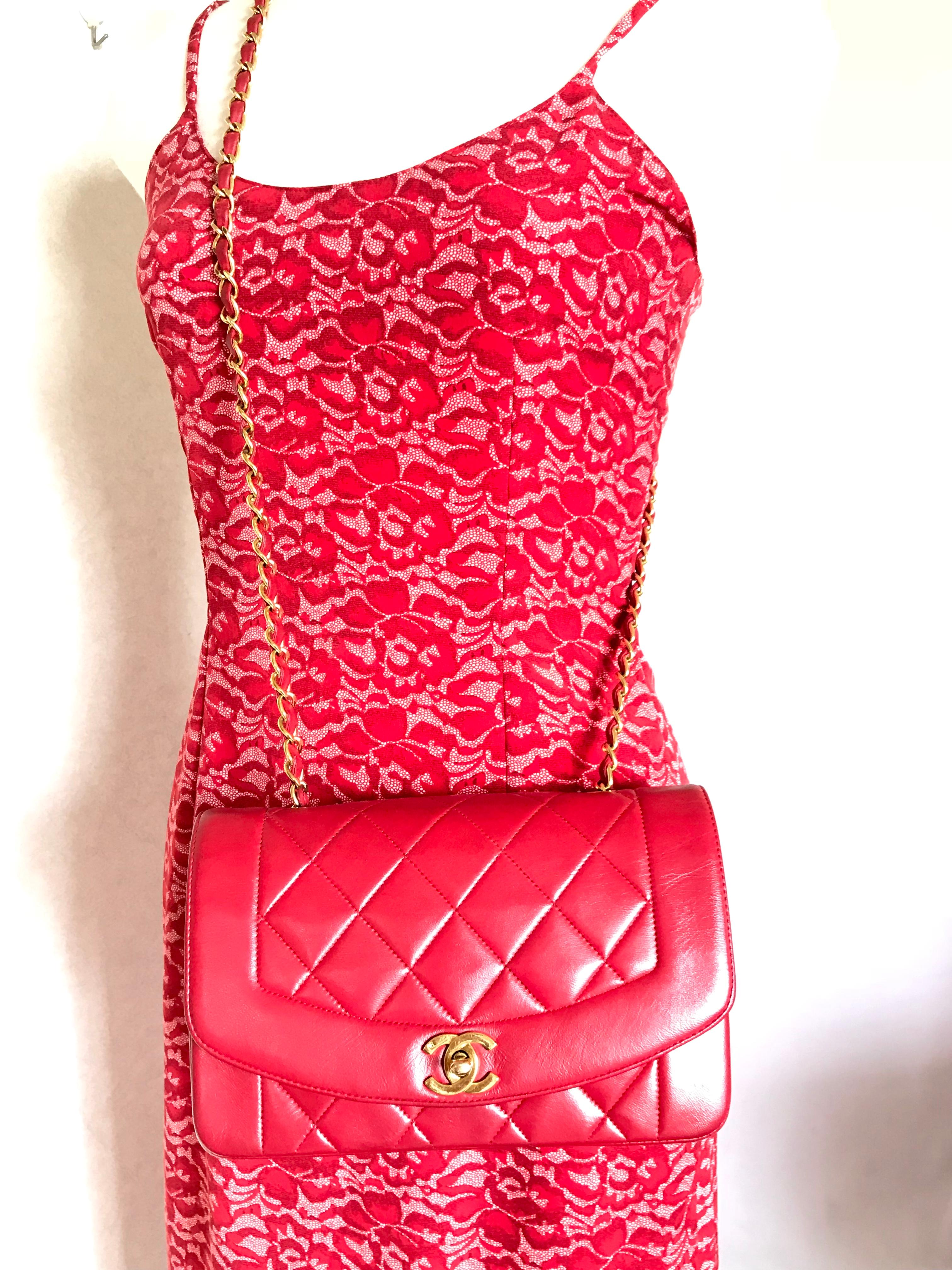 Chanel Vintage red lambskin Diana chain shoulder flap bag with CC closure, 1990s For Sale 13