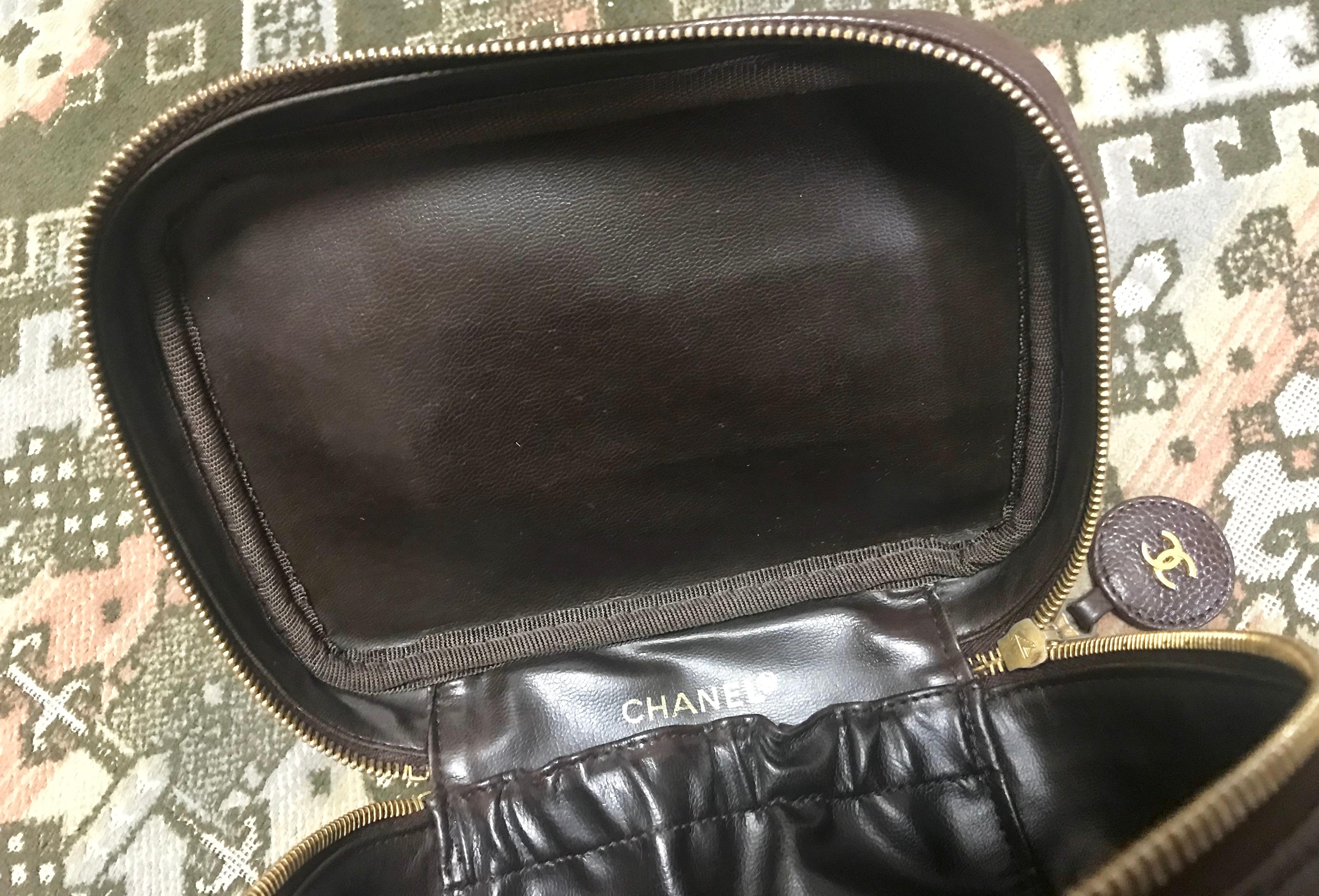 Chanel Vintage brown caviar skin cosmetic and toiletry purse vanity bag For Sale 2