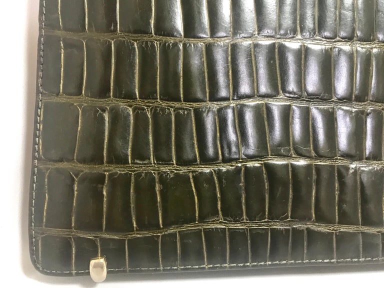Gianni Versace Vintage khaki croc embossed leather document portfolio bag For Sale 3