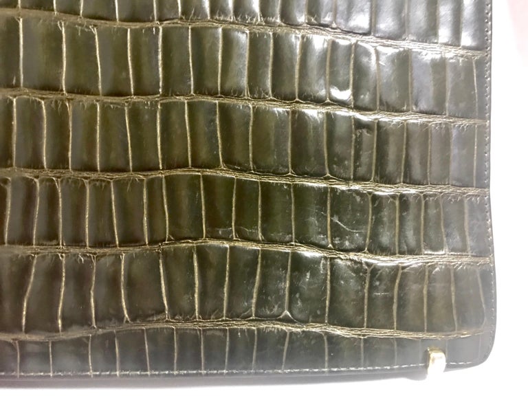 Gianni Versace Vintage khaki croc embossed leather document portfolio bag For Sale 4