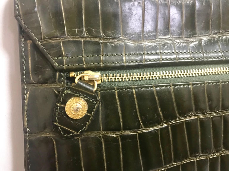 Gianni Versace Vintage khaki croc embossed leather document portfolio bag For Sale 2