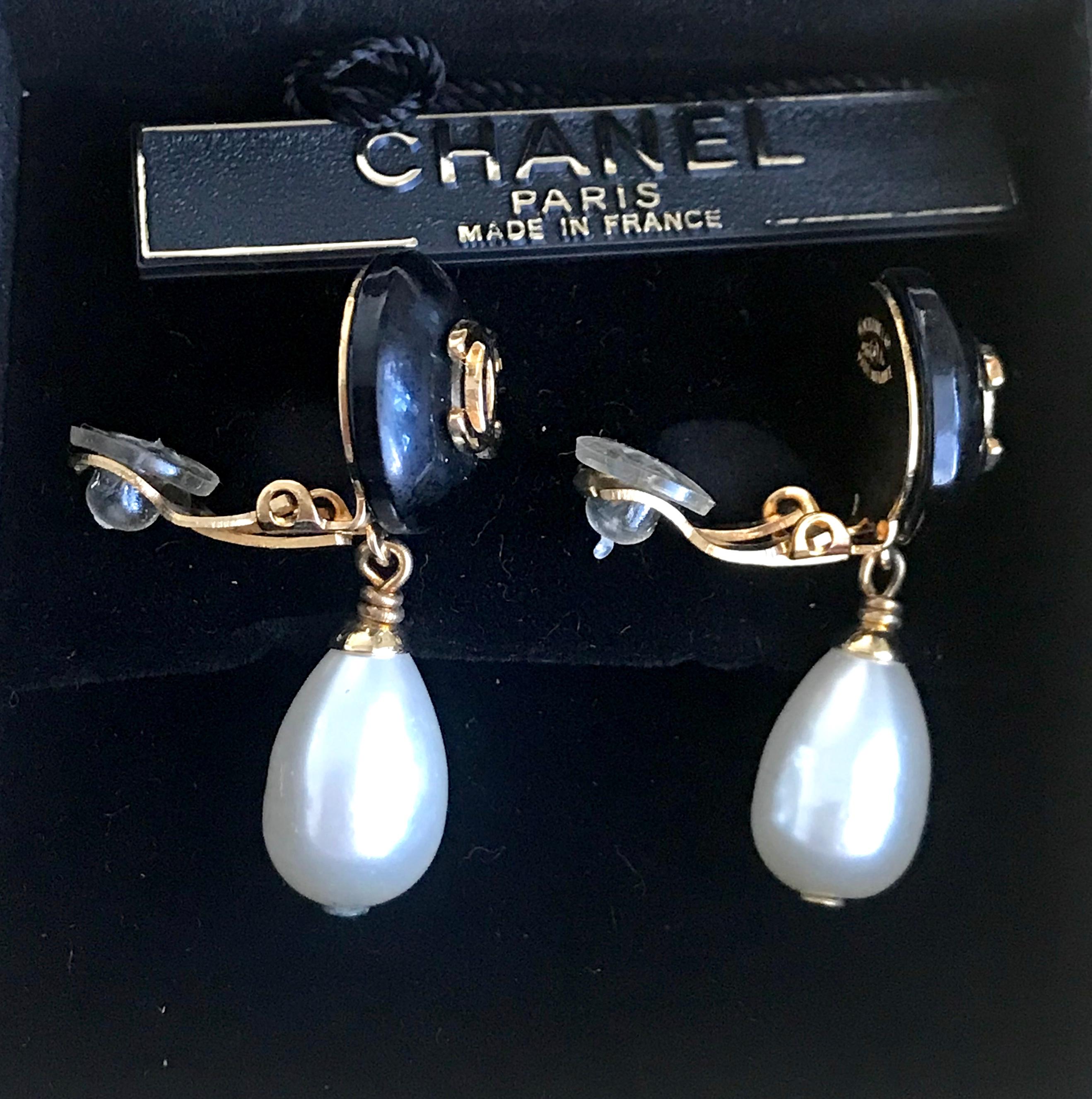 vintage pearl teardrop earrings
