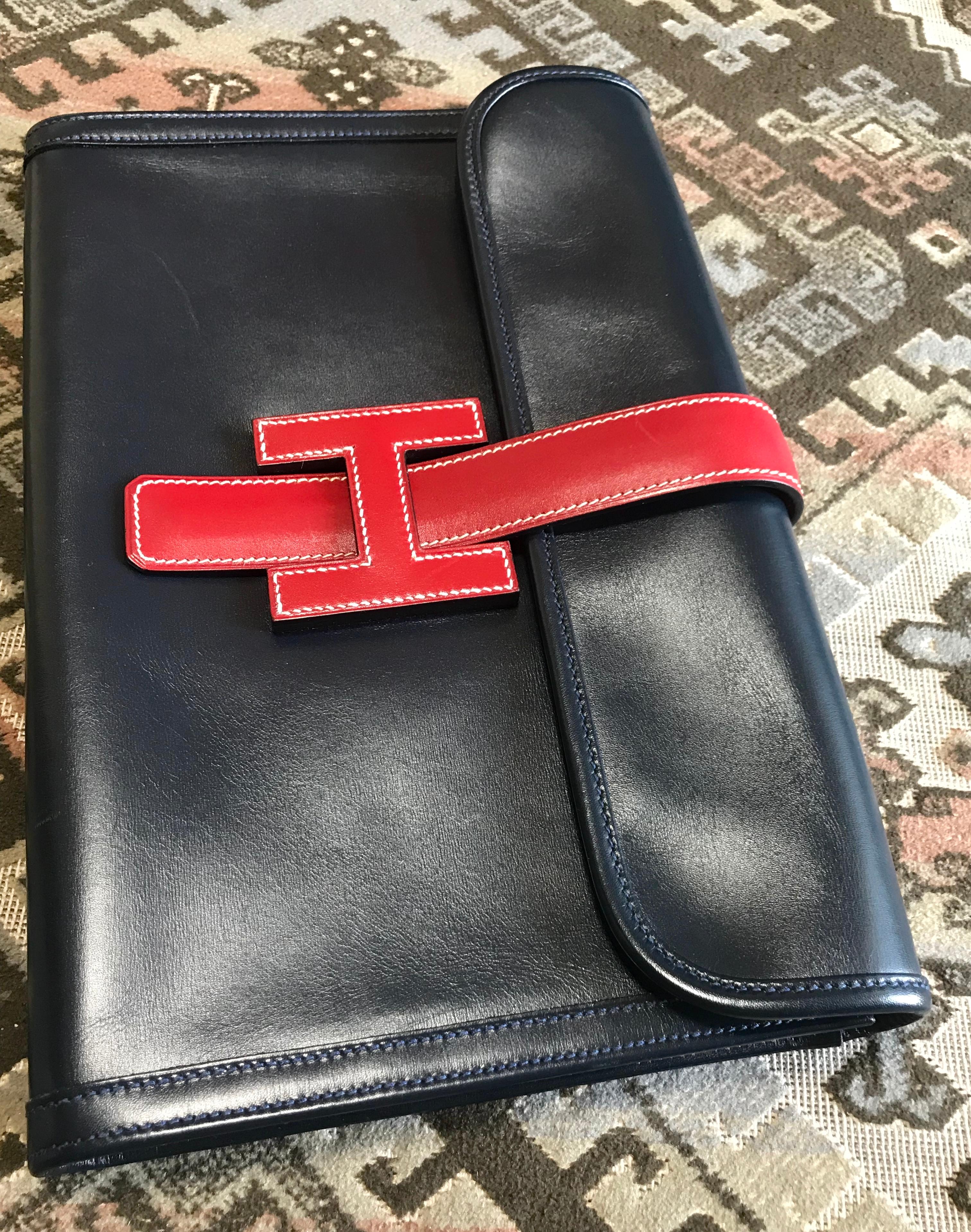 Vintage HERMES navy and red jige PM boxcalf leather document case, portfolio bag In Good Condition For Sale In Kashiwa, Chiba