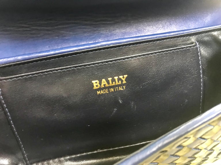 Vintage Bally black and blue enamel intrecciato design leather clutch purse. For Sale 10