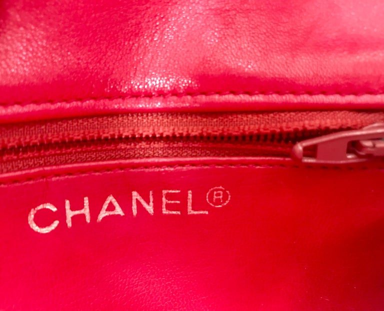 Vintage CHANEL 2.55 red calf belt bag, fanny pack with golden CC