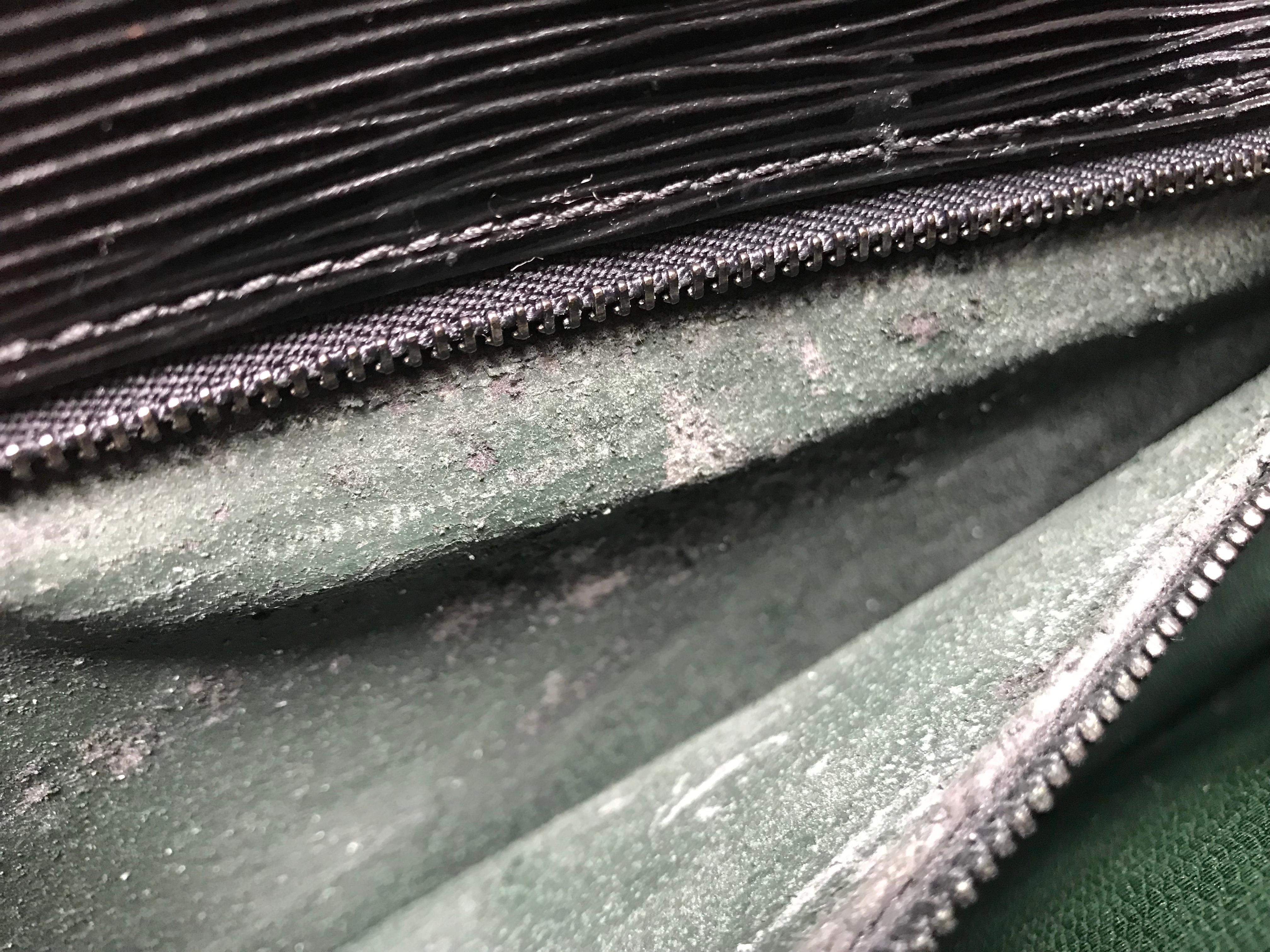 Vintage Louis Vuitton black epi trapezoid mod style clutch bag.  Trapeze purse. For Sale 2