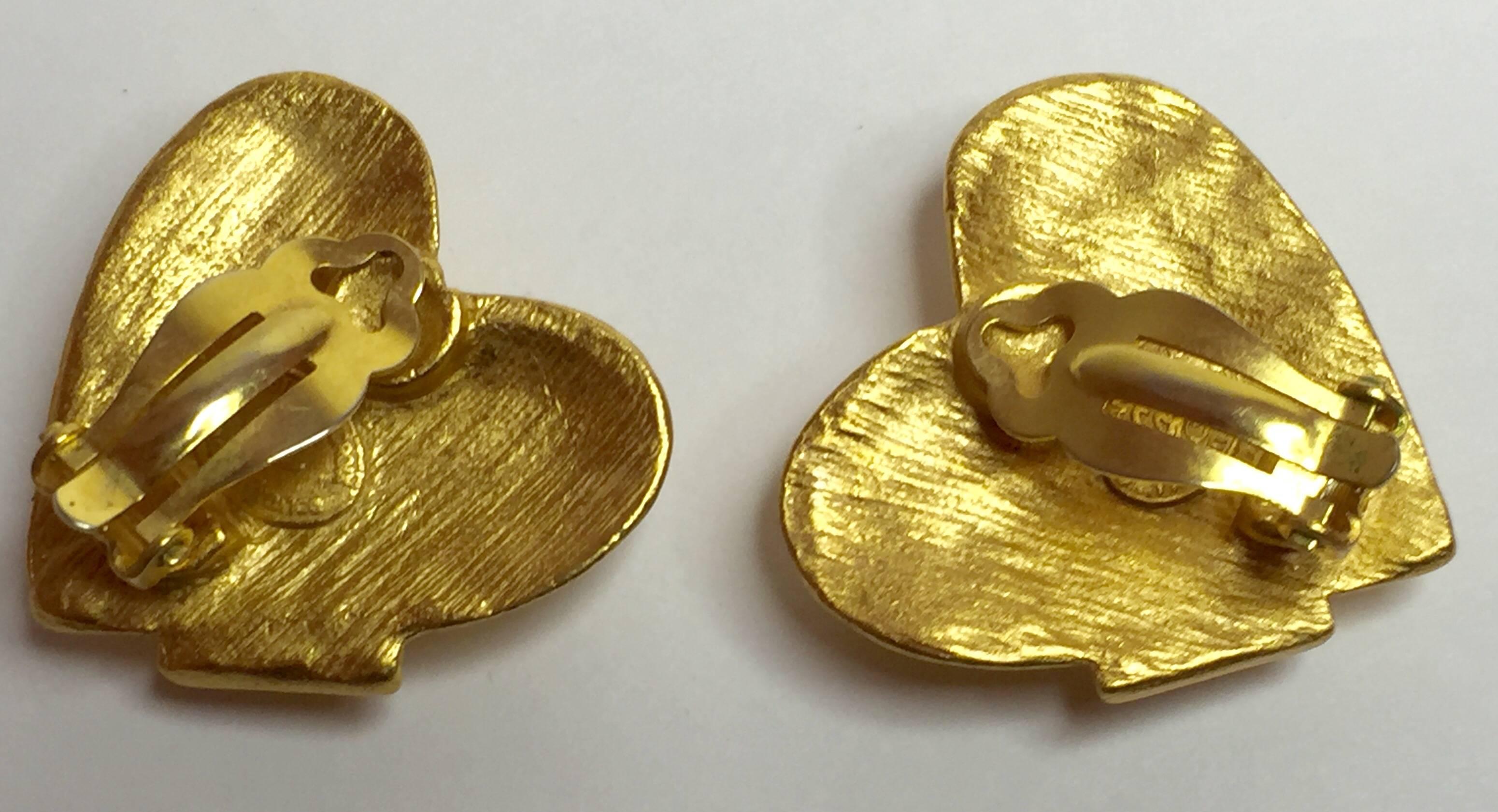 Women's 1990's CHRISTIAN LACROIX Gold tone and Gripoix Iconic Heart Earrings For Sale