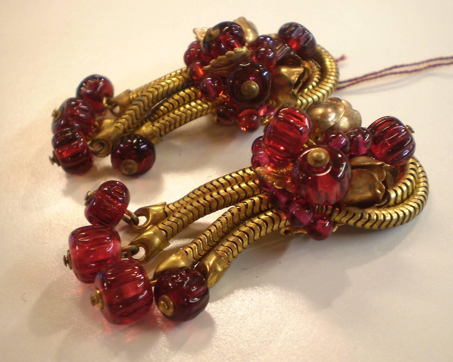 1960's Robert Rousselet Cranberry Gripoix Glass and Goldtone Drop Earrings In Excellent Condition For Sale In Palm Springs, CA