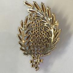 1950s Magnificent TRIFARI Laurel Wreath Shaped Brooch Pin