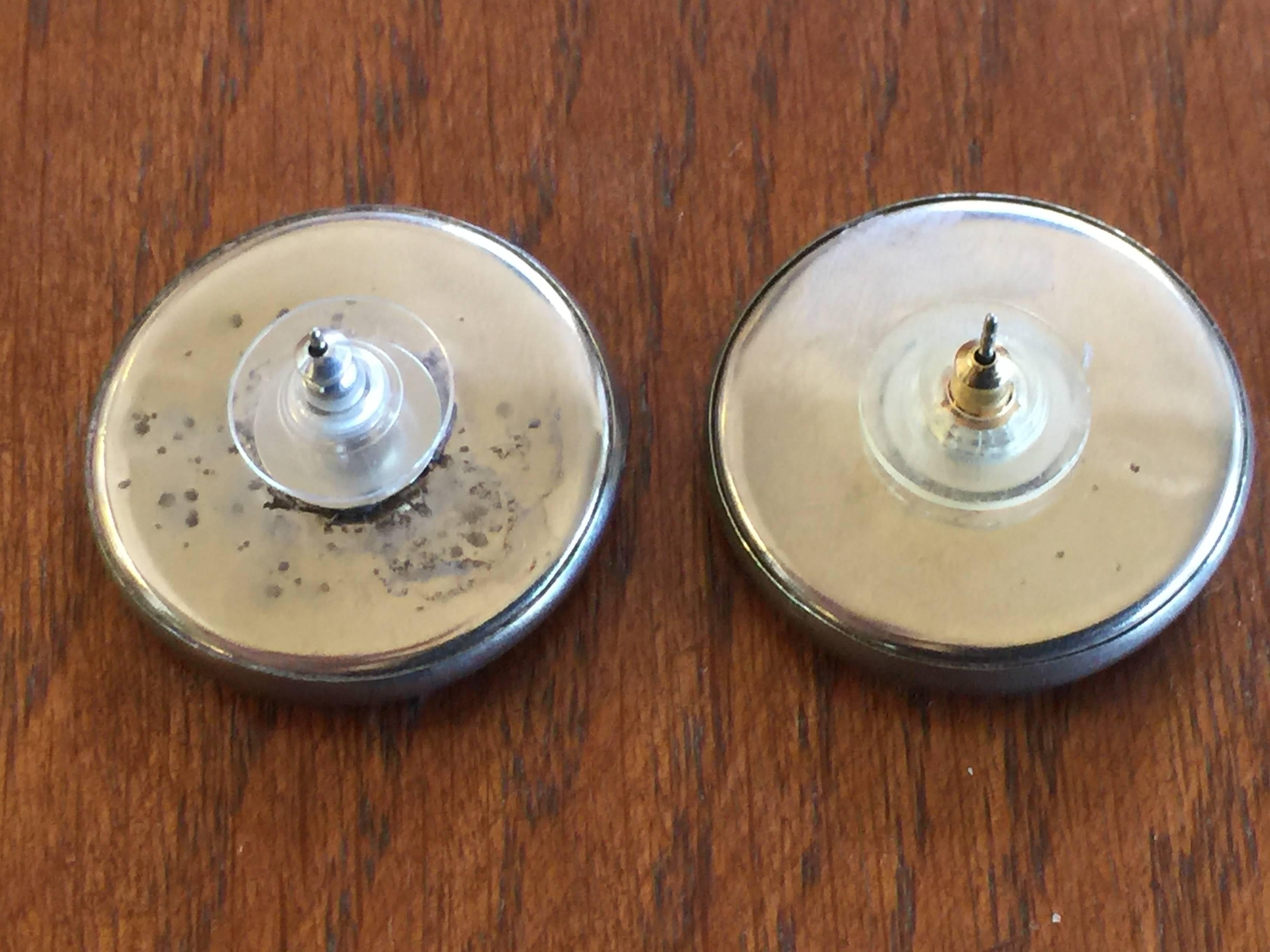 1930s Art Deco Silver Overlay Celluloid Pierced Earrings In Excellent Condition For Sale In Palm Springs, CA