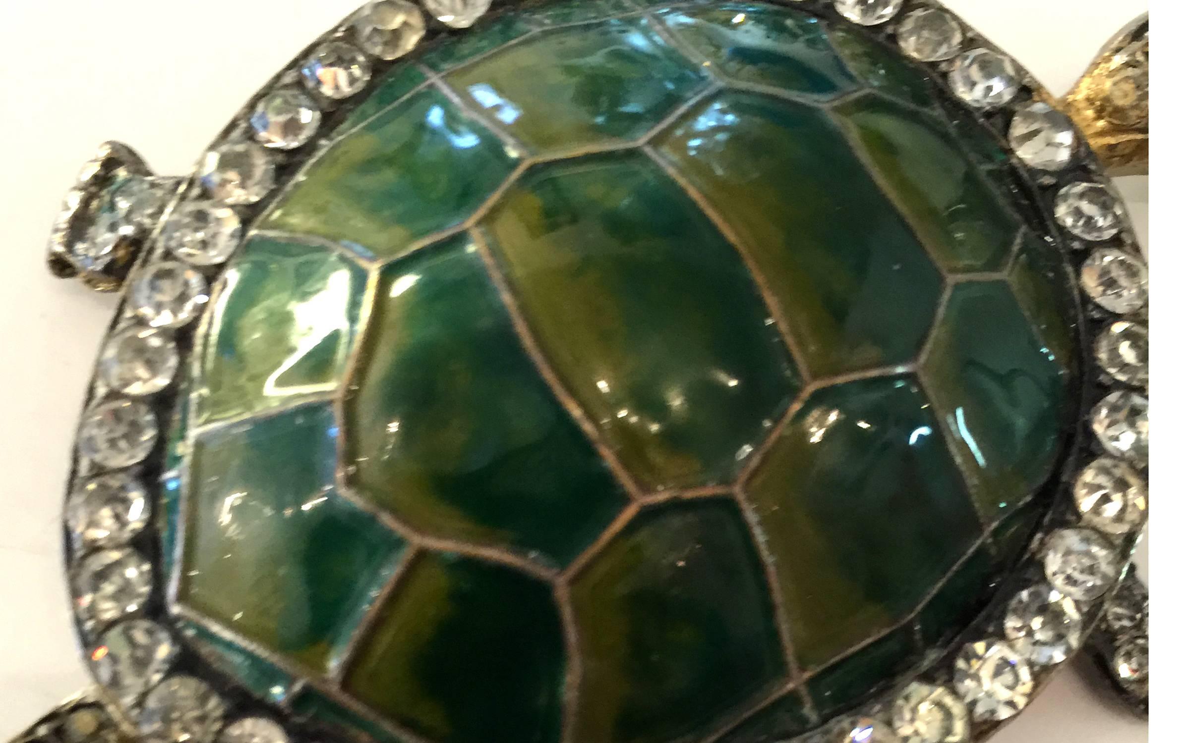 1940s Goldtone and Copper Enamelled Turtle Pin Brooch In Excellent Condition For Sale In Palm Springs, CA