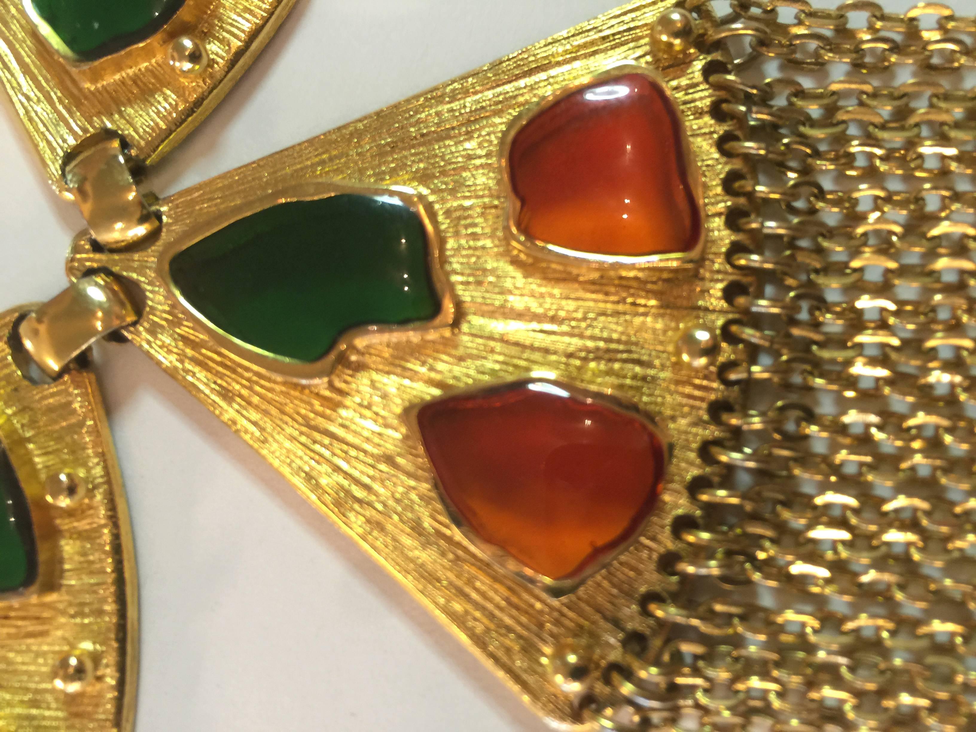 1960s TRIFARI Poured Glass Mosaic Goldtone Fringed Tassel Necklace For Sale 2