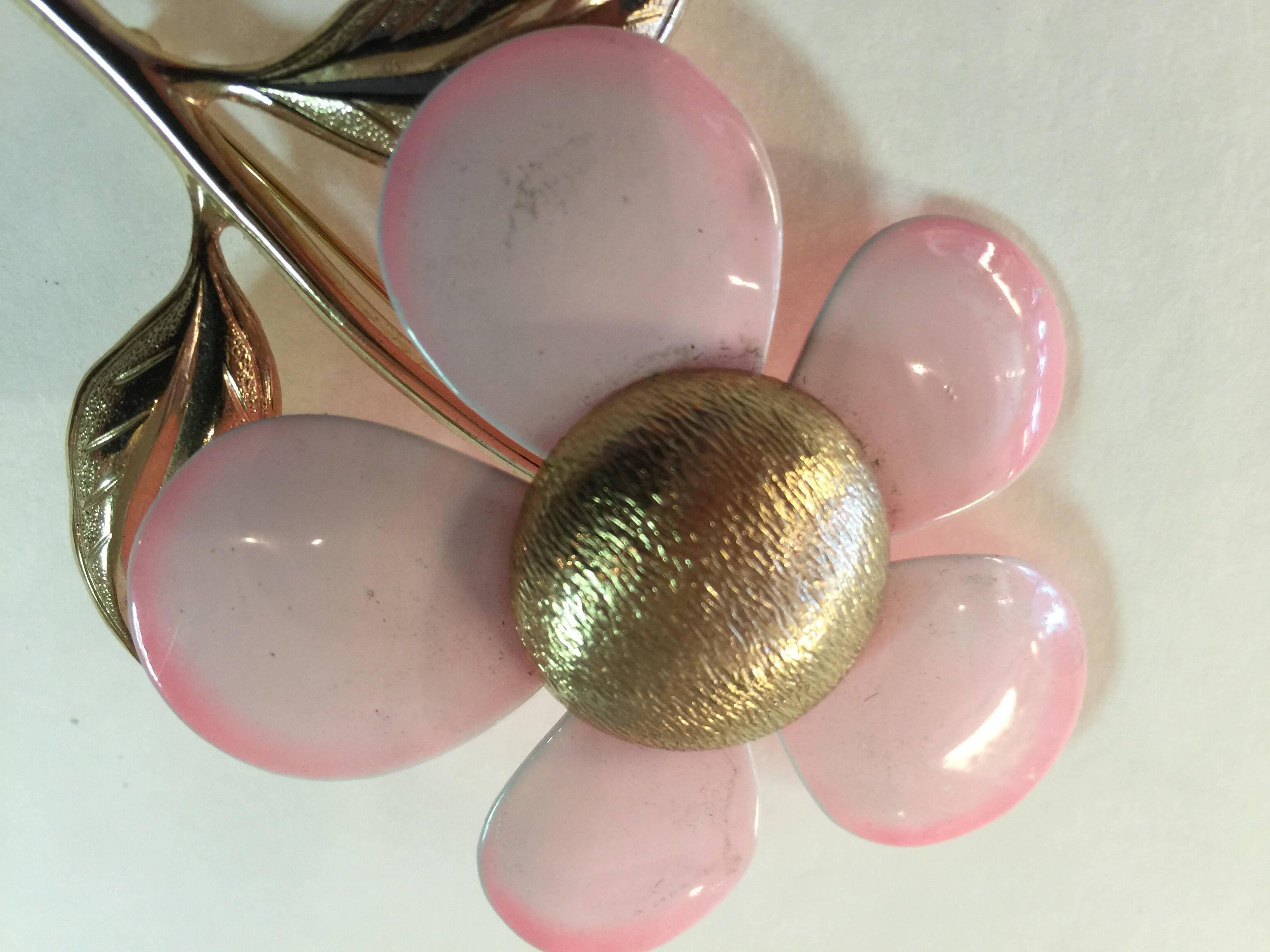 1960s SARAH COVENTRY Pop  PINK Enamelled Metal Flower Pin Brooch 1