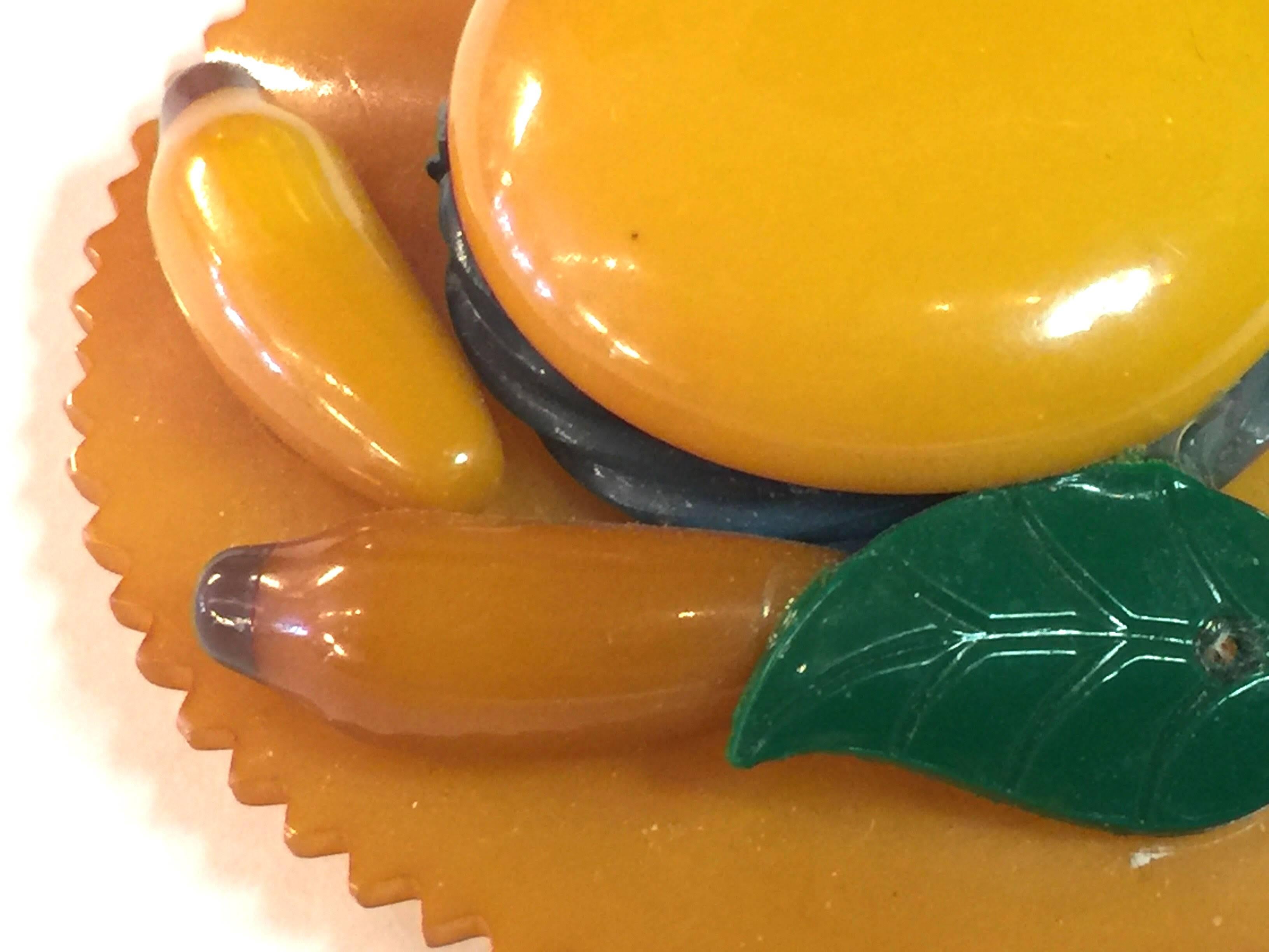 1930s Butterscotch Bakelite Figural Hat Brooch/Pin with Figural Bananas Detail For Sale 2