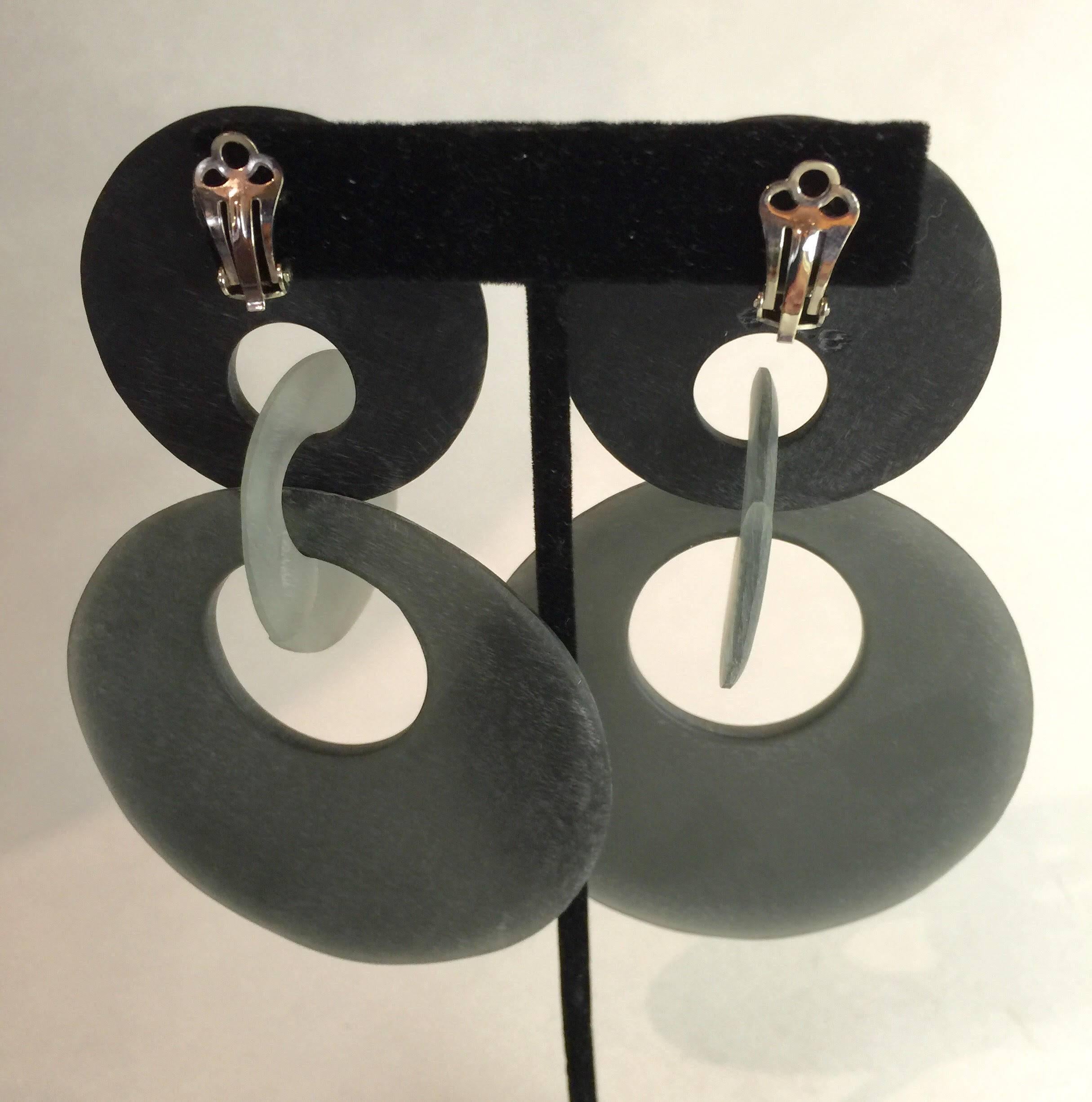 Modernist Danish MONIES Gerda Lyngaarrd Matte Frosted Resin Geometric Drop Clip Earrings For Sale