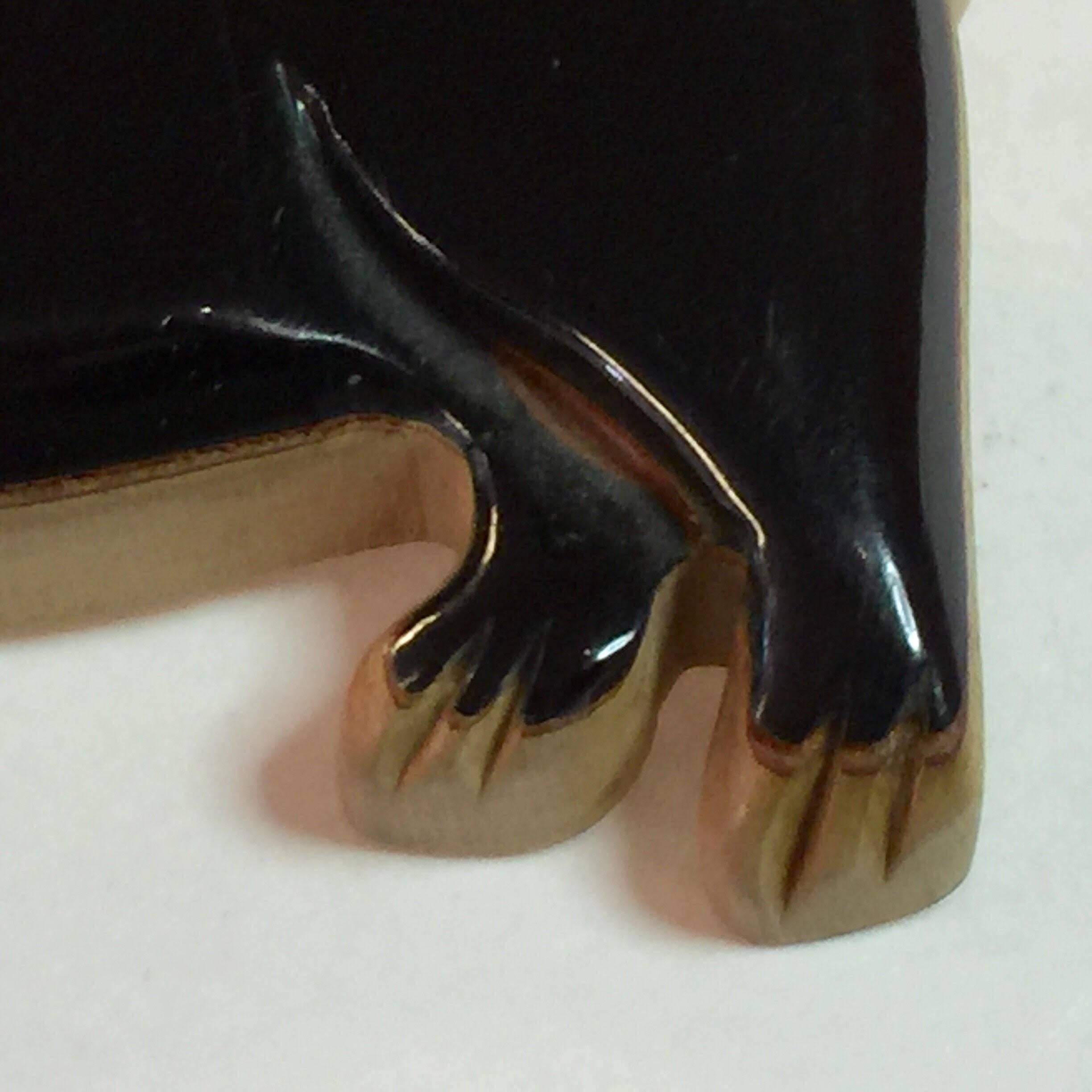 1930s Black Bakelite and Laminated Wood Scotty Dog Pin Brooch In Excellent Condition For Sale In Palm Springs, CA