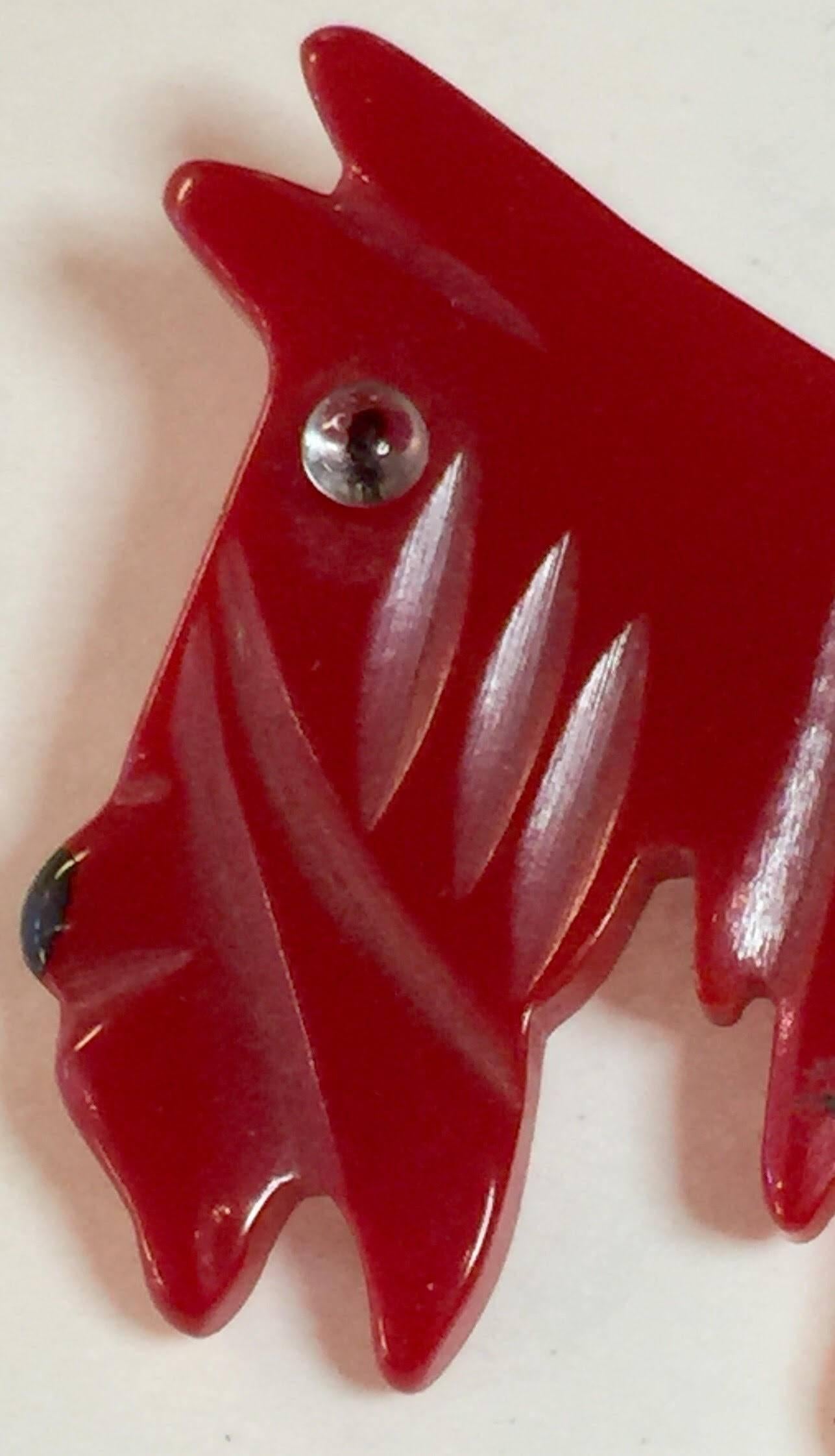 1930s RED Bakelite Scotty Dog Brooch Pin In Excellent Condition For Sale In Palm Springs, CA