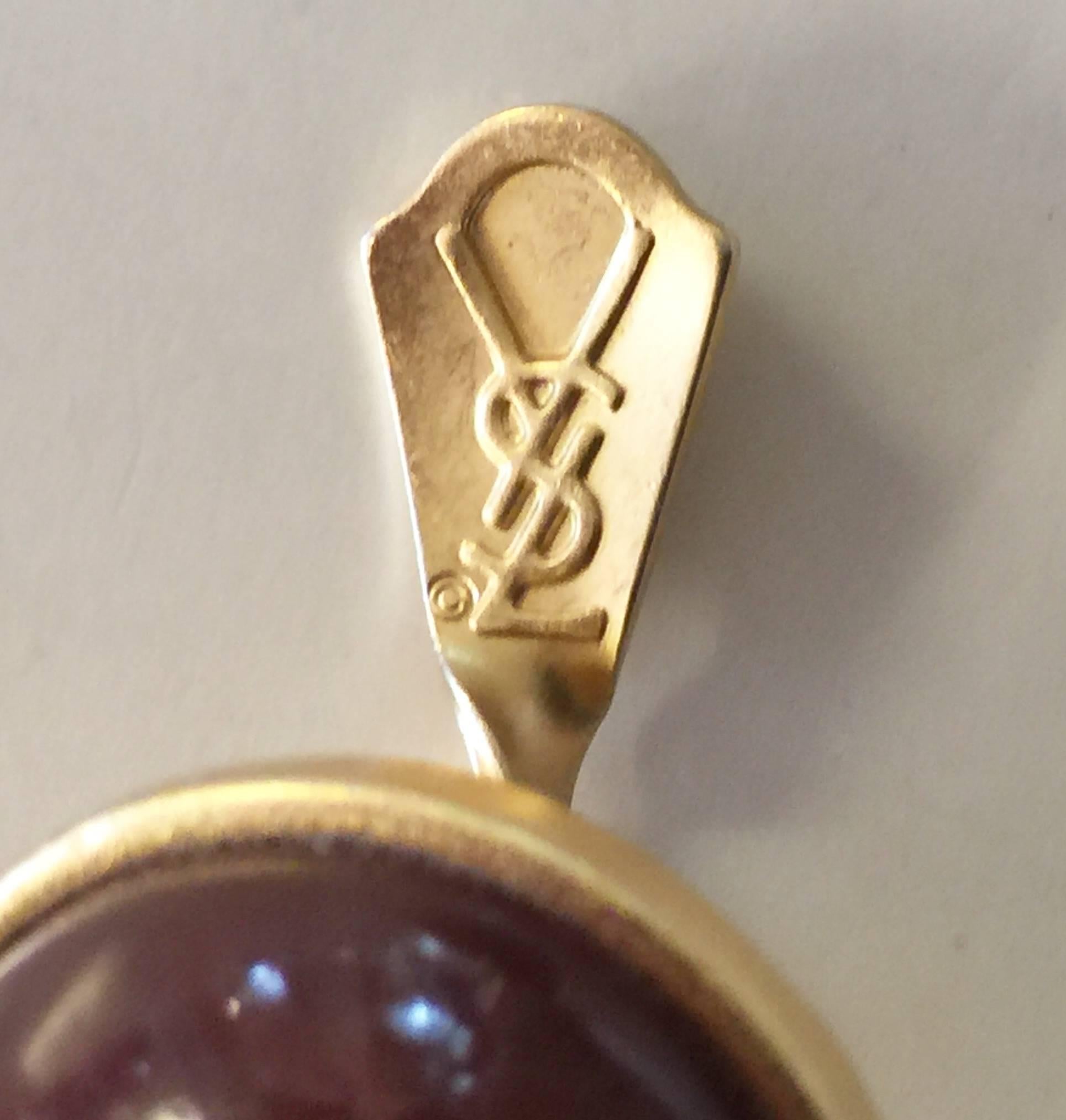 1980s YSL Yves Saint Laurent Matte Goldtone and Brown Cabochon Clip on Earrings In Excellent Condition For Sale In Palm Springs, CA