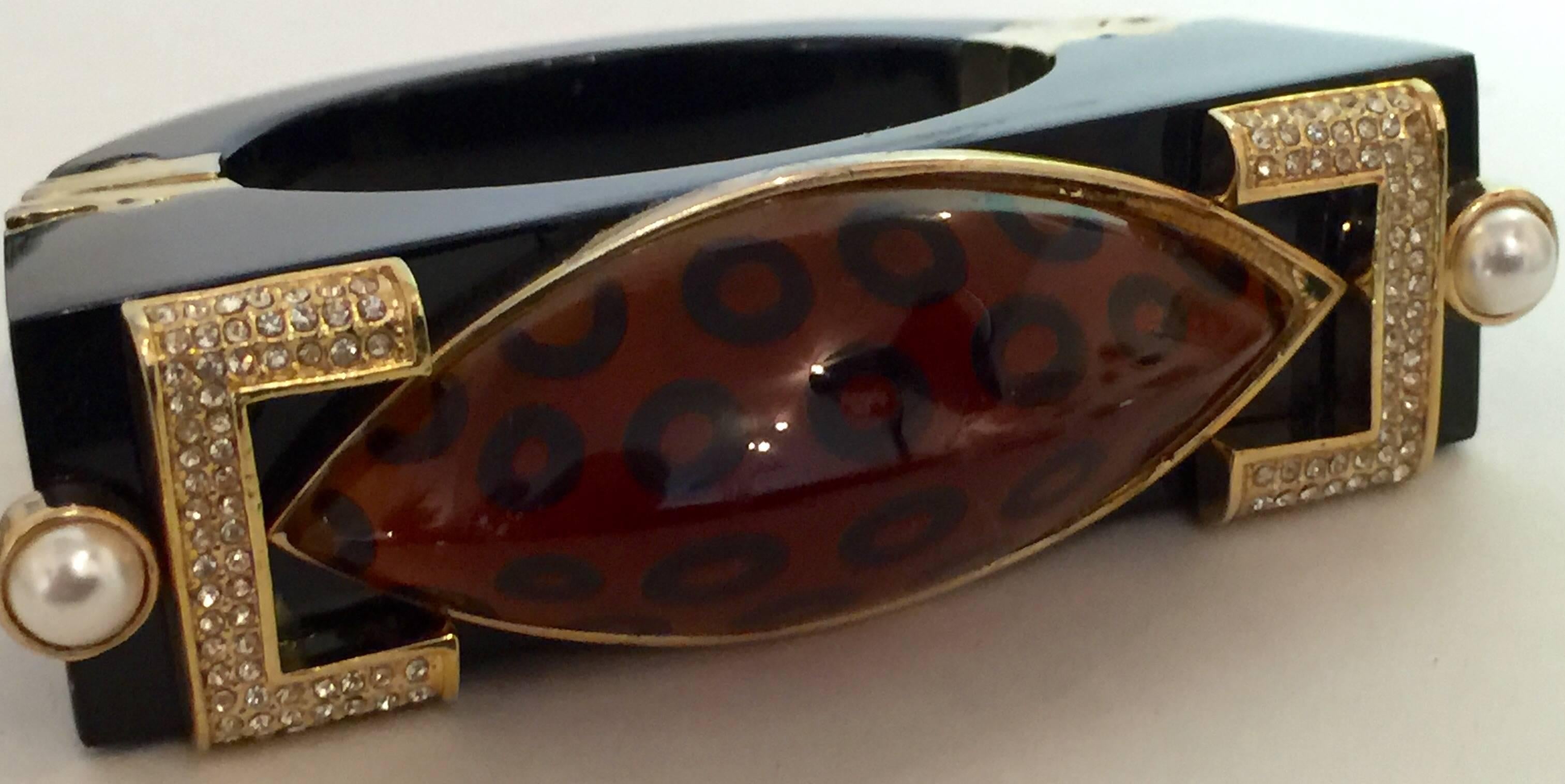Women's or Men's 21st Century Unsigned Betsey Johnson Resin Leopard Stone Cabochon Hinge Bracele For Sale