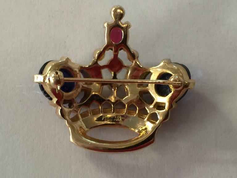 1940s Small Classic TRIFARI Crown Pin Brooch at 1stDibs