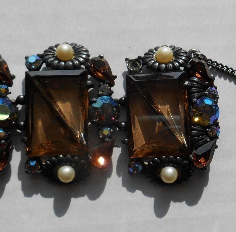 Women's Rare SCHIAPARELLI Triangular Stone Topaz Pearl Borealis Stone Link Bracelet For Sale