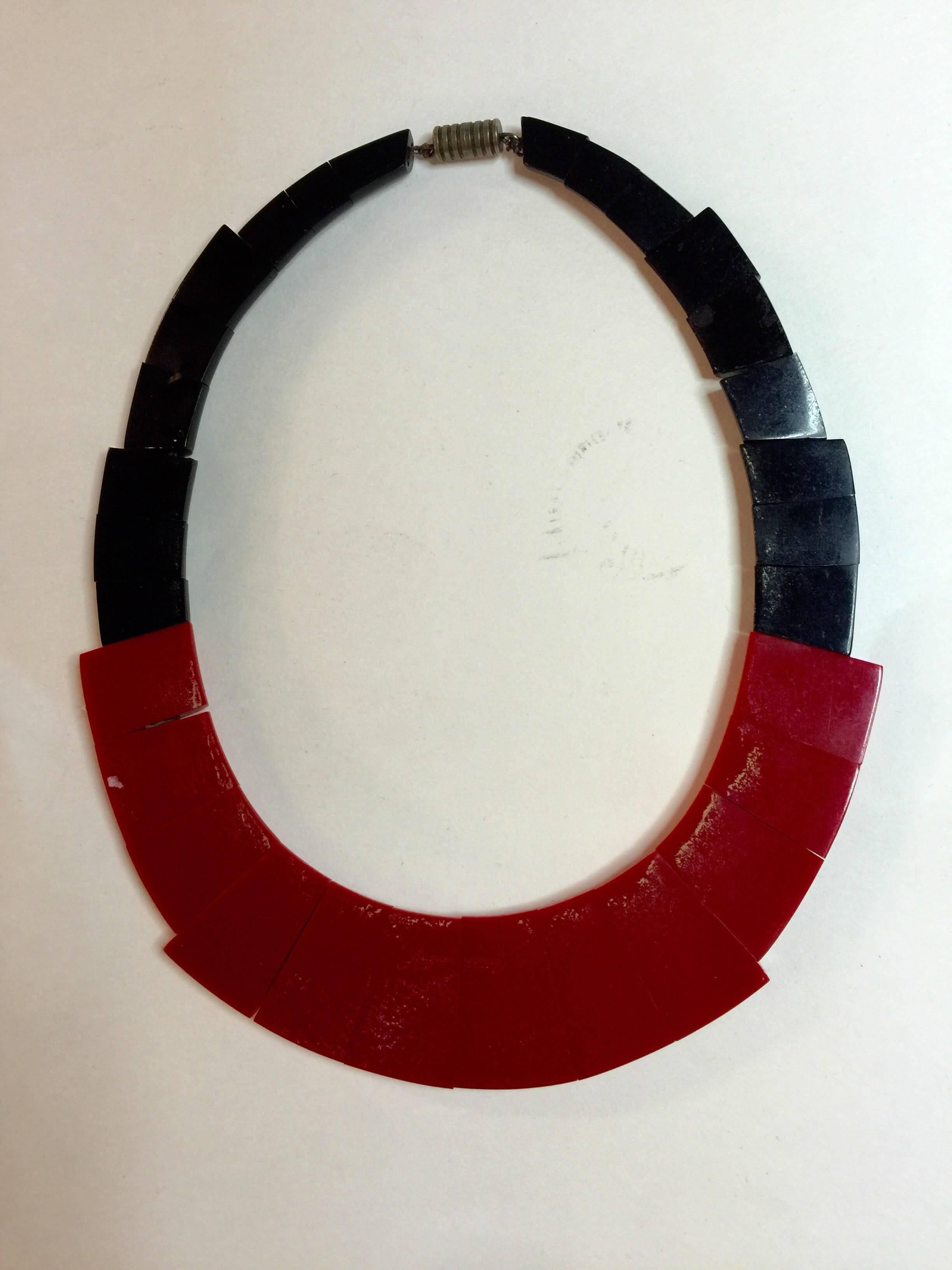 1930s Art Deco French Red Black Galalith Necklace by August Bonaz In Excellent Condition For Sale In Palm Springs, CA