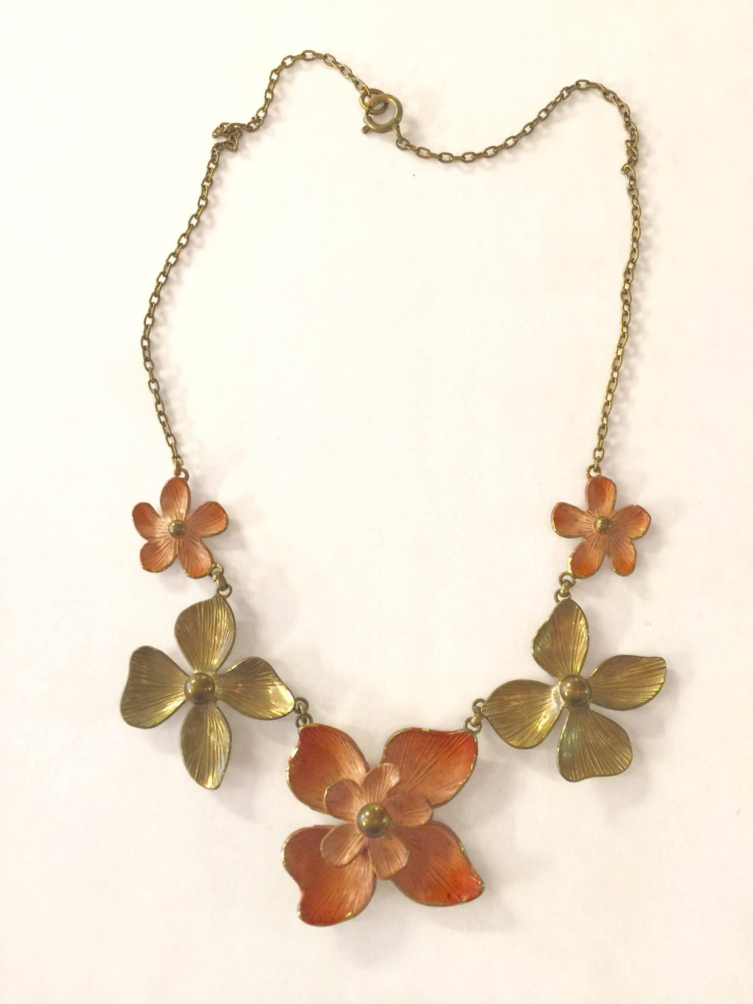 Enamelled Goldtone Floral Modernist Necklace, 1940s   For Sale 1