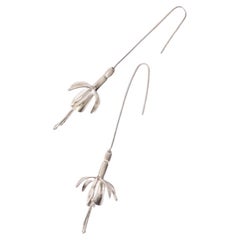Pendientes Flor de Aljaba Dolores Ortega de plata de ley