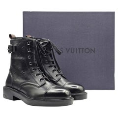 Louis Vuitton Citizen Flat Ranger Stiefel aus geprägtem LV-Monogramm-Leder, schwarz, EU 38