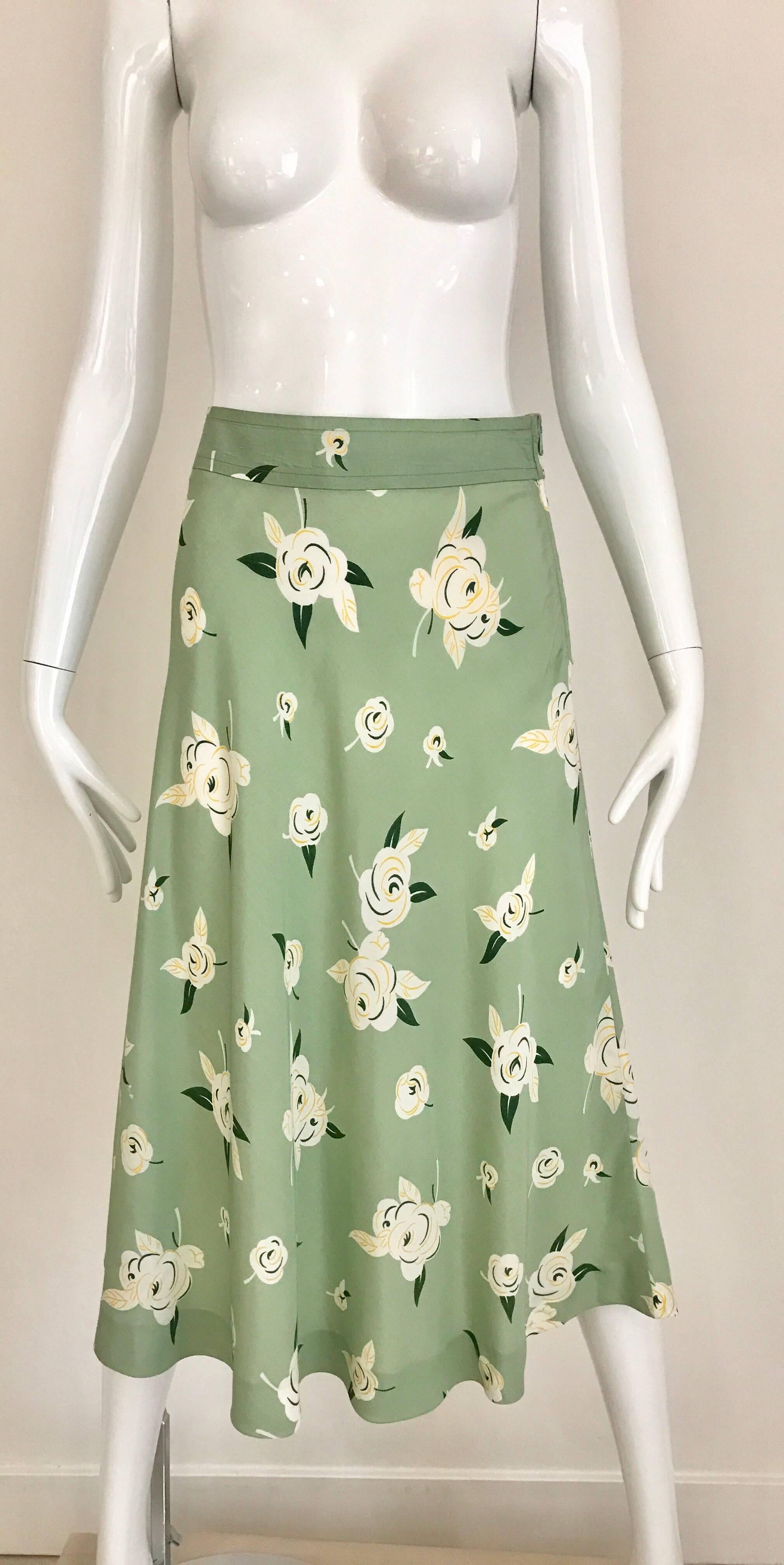 Gray GUY LAROCHE 1970s Floral Print Light Green Rayon Blouse Skirt Ensemble 