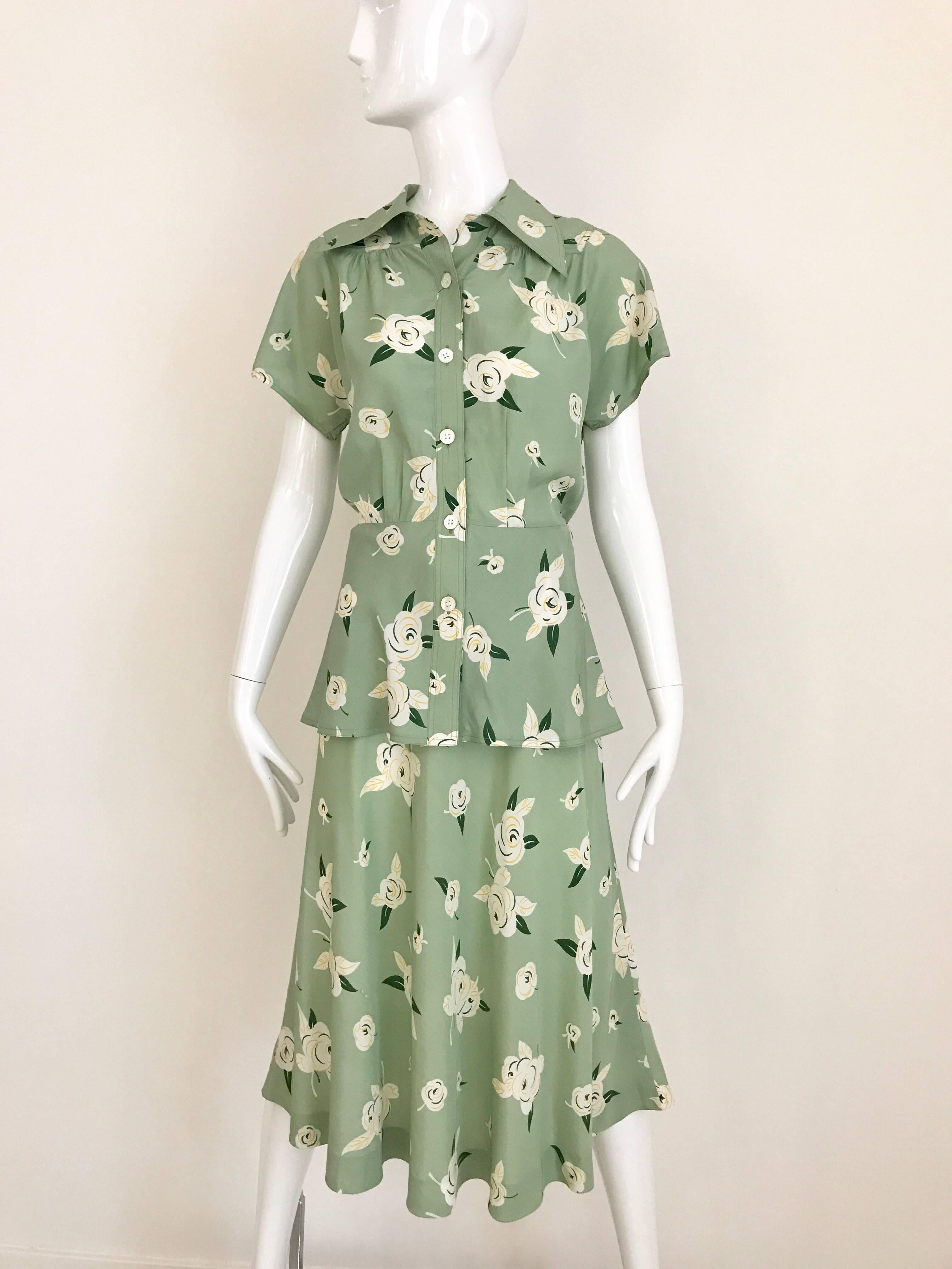 GUY LAROCHE 1970s Floral Print Light Green Rayon Blouse Skirt Ensemble  2