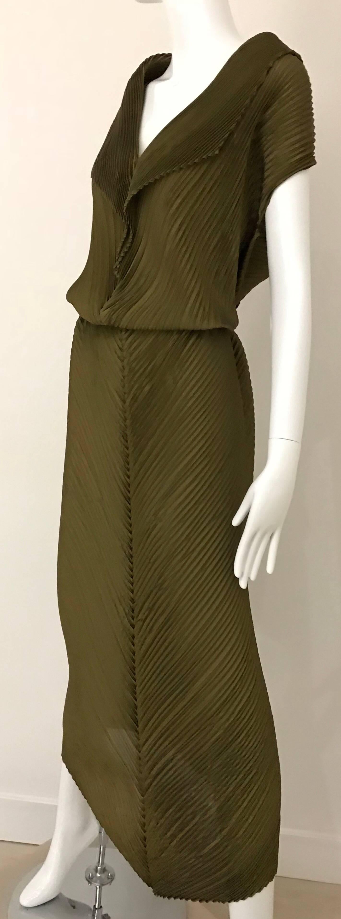 clea gown in sharp green