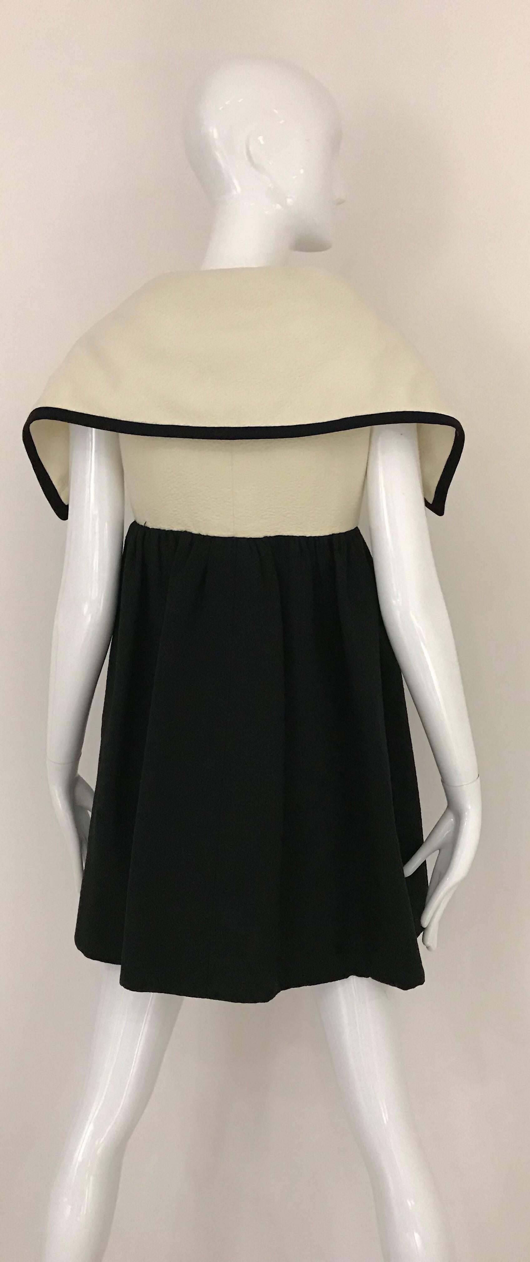 Women's 1960s Geoffrey Beene Creme and Black Cotton Mini Dress with Large Collar