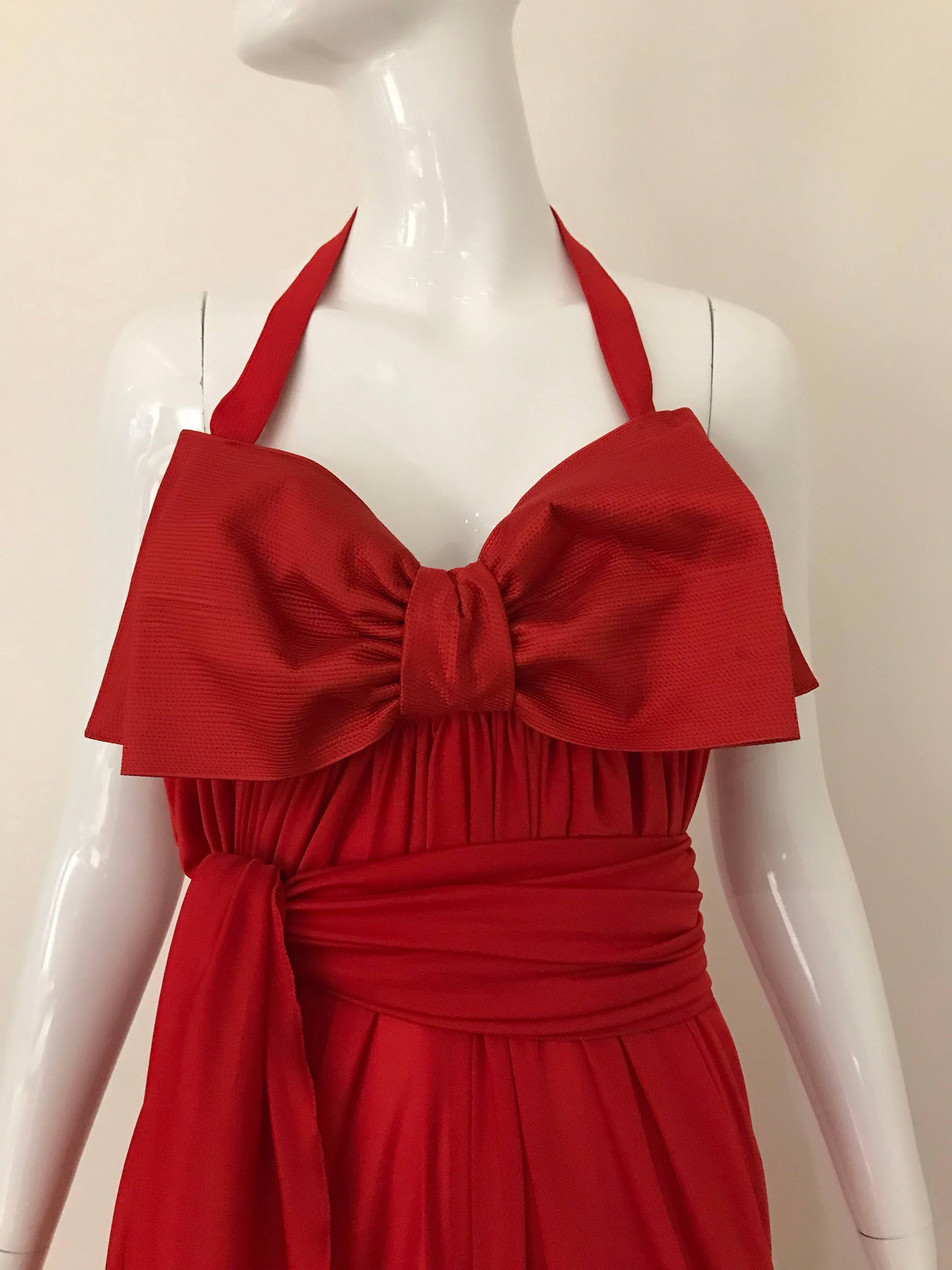 1990s Hall Ludlow Red Jersey Vintage Halter Dress with Shawl In Excellent Condition For Sale In Beverly Hills, CA