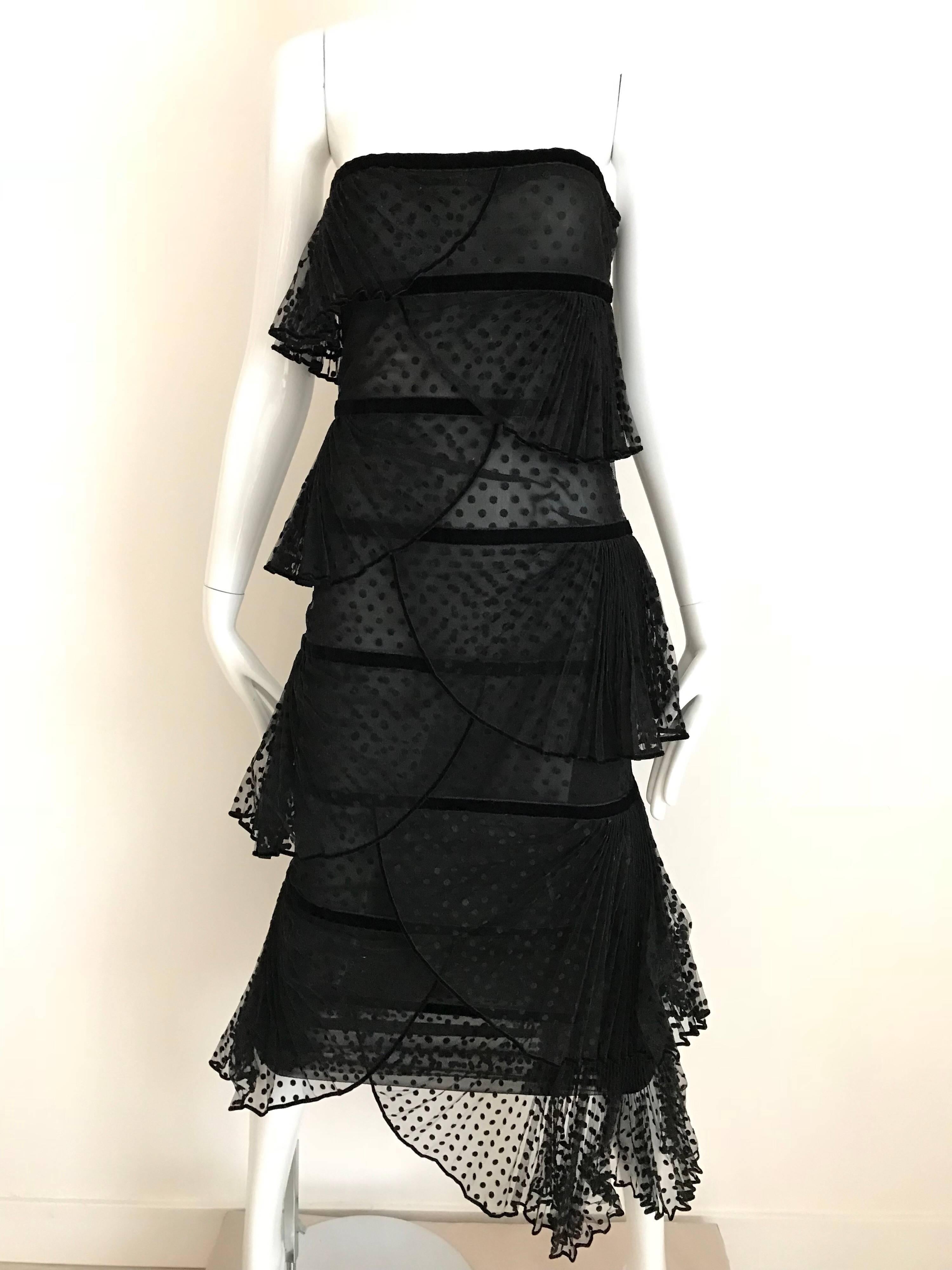 Women's  Christian Dior by Gianfranco Ferre Black Lace Strapless Velvet flocked Gown  