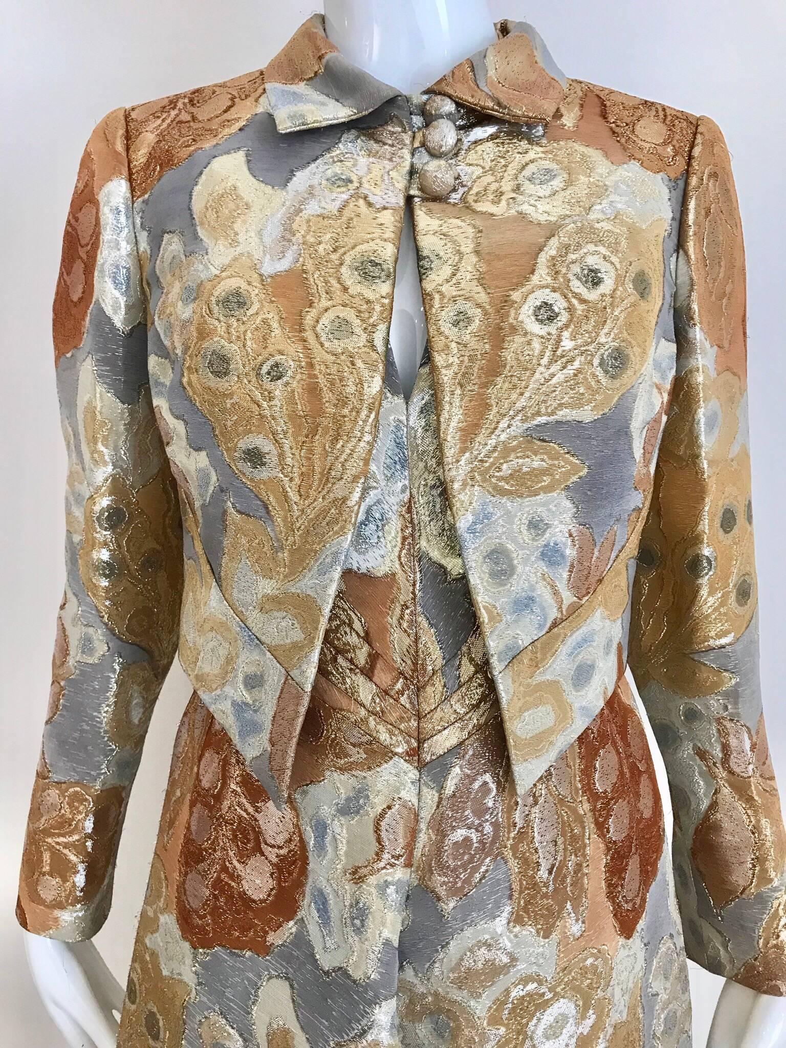 1970s Pauline Trigère Gold Metallic Brocade Dress Jacket Set In Excellent Condition For Sale In Beverly Hills, CA